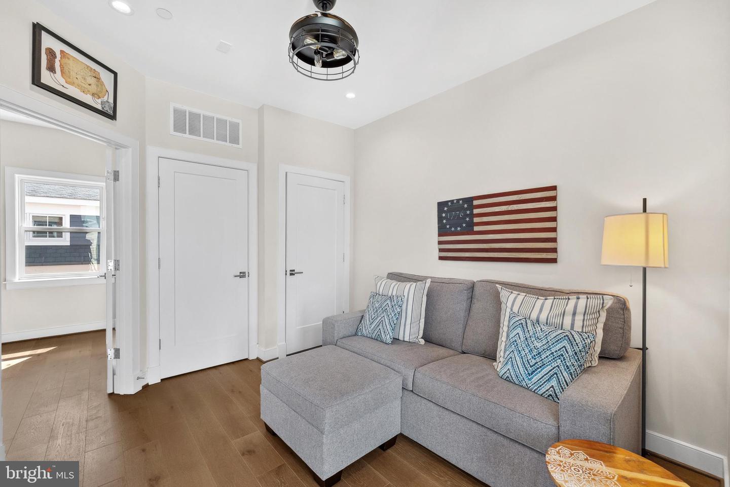1117 E ABINGDON DR, ALEXANDRIA, Virginia 22314, 3 Bedrooms Bedrooms, ,3 BathroomsBathrooms,Residential,For sale,1117 E ABINGDON DR,VAAX2049284 MLS # VAAX2049284