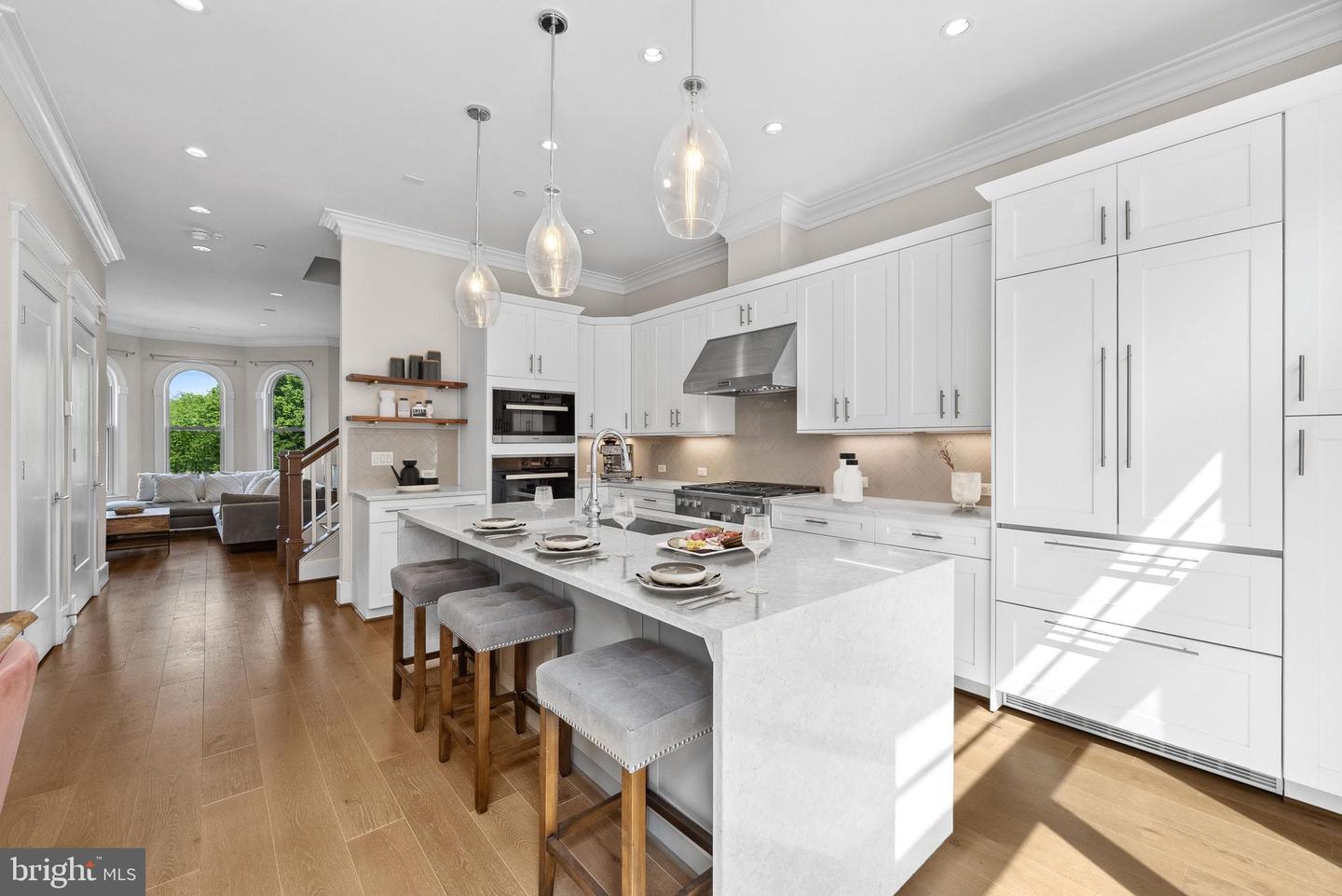 1117 E ABINGDON DR, ALEXANDRIA, Virginia 22314, 3 Bedrooms Bedrooms, ,3 BathroomsBathrooms,Residential,For sale,1117 E ABINGDON DR,VAAX2049284 MLS # VAAX2049284