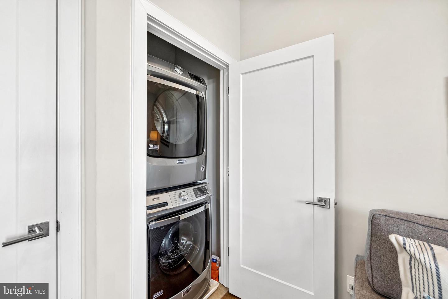 1117 E ABINGDON DR, ALEXANDRIA, Virginia 22314, 3 Bedrooms Bedrooms, ,3 BathroomsBathrooms,Residential,For sale,1117 E ABINGDON DR,VAAX2049284 MLS # VAAX2049284