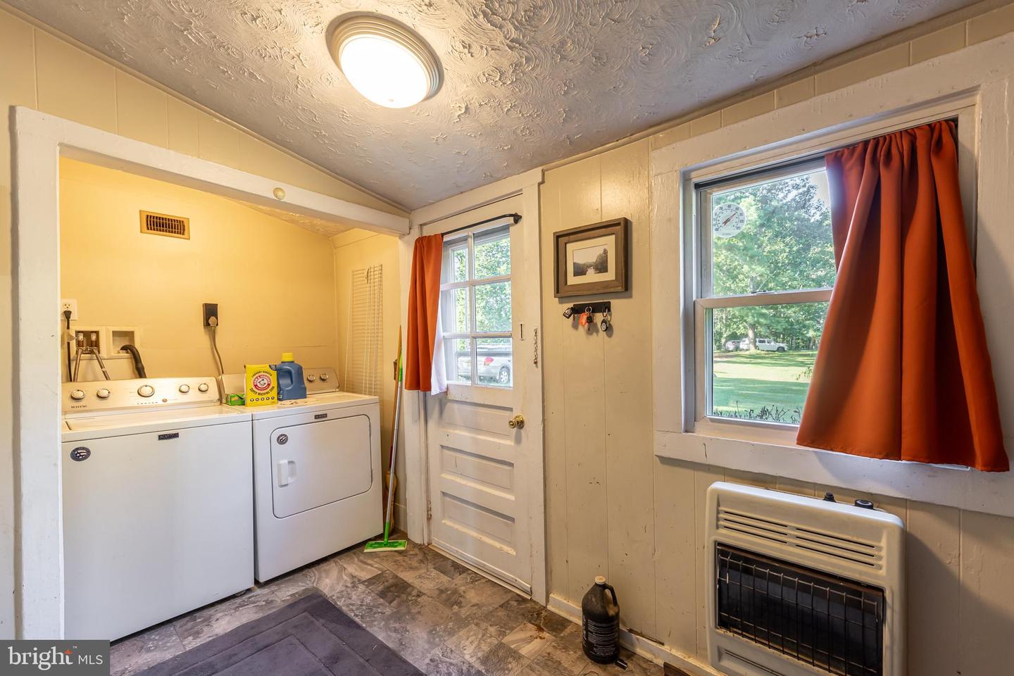 17227 OAKSHADE RD, ORANGE, Virginia 22960, 2 Bedrooms Bedrooms, ,1 BathroomBathrooms,Residential,For sale,17227 OAKSHADE RD,VAOR2010658 MLS # VAOR2010658