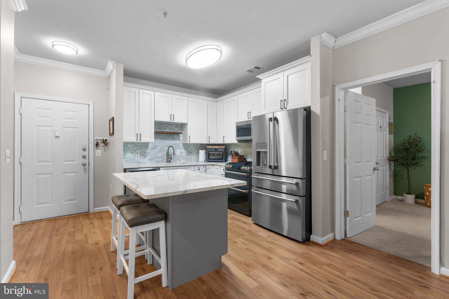 9480 VIRGINIA CENTER BLVD #127, VIENNA, Virginia 22181, 2 Bedrooms Bedrooms, ,2 BathroomsBathrooms,Residential,For sale,9480 VIRGINIA CENTER BLVD #127,VAFX2229328 MLS # VAFX2229328