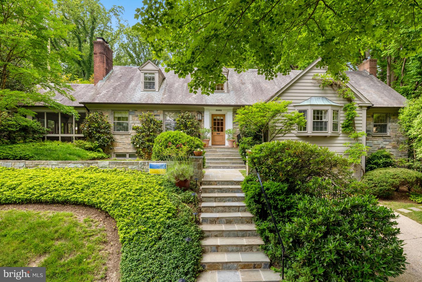 5060 OVERLOOK RD NW, WASHINGTON, District Of Columbia 20016, 6 Bedrooms Bedrooms, 6 Rooms Rooms,6 BathroomsBathrooms,Residential,For sale,5060 OVERLOOK RD NW,DCDC2197820 MLS # DCDC2197820