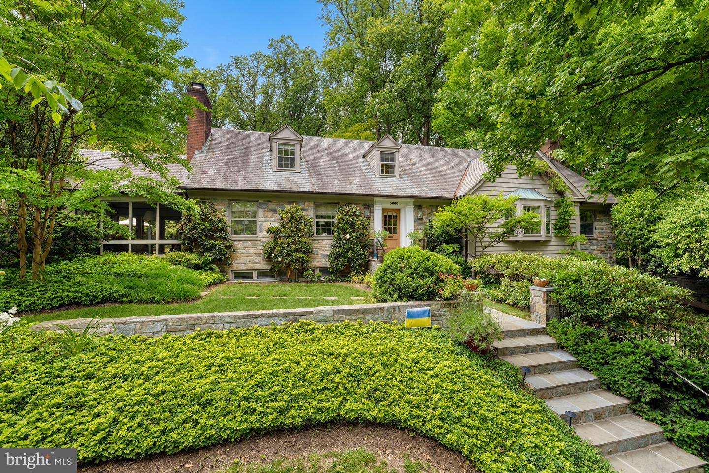 5060 OVERLOOK RD NW, WASHINGTON, District Of Columbia 20016, 6 Bedrooms Bedrooms, 6 Rooms Rooms,6 BathroomsBathrooms,Residential,For sale,5060 OVERLOOK RD NW,DCDC2197820 MLS # DCDC2197820