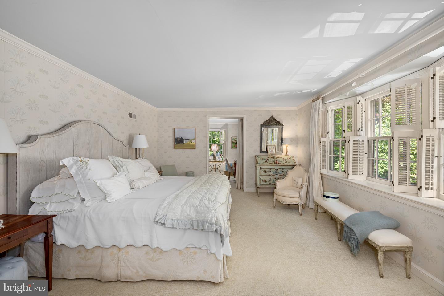 5060 OVERLOOK RD NW, WASHINGTON, District Of Columbia 20016, 6 Bedrooms Bedrooms, 6 Rooms Rooms,6 BathroomsBathrooms,Residential,For sale,5060 OVERLOOK RD NW,DCDC2197820 MLS # DCDC2197820