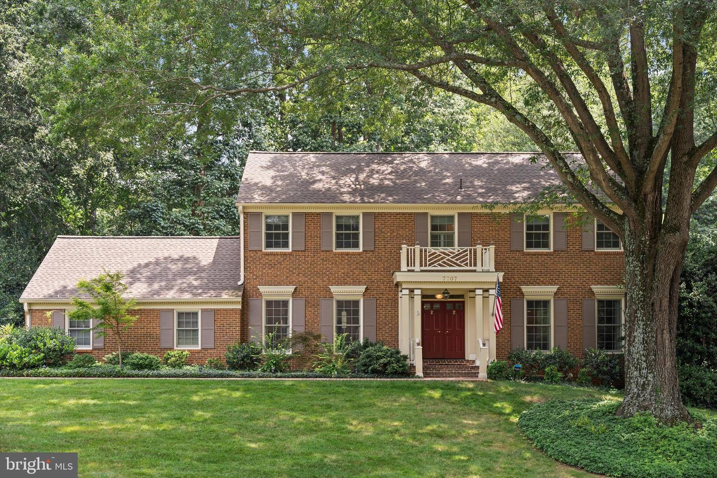 7707 CROSSOVER DR, MCLEAN, Virginia 22102, 5 Bedrooms Bedrooms, ,3 BathroomsBathrooms,Residential,For sale,7707 CROSSOVER DR,VAFX2237870 MLS # VAFX2237870