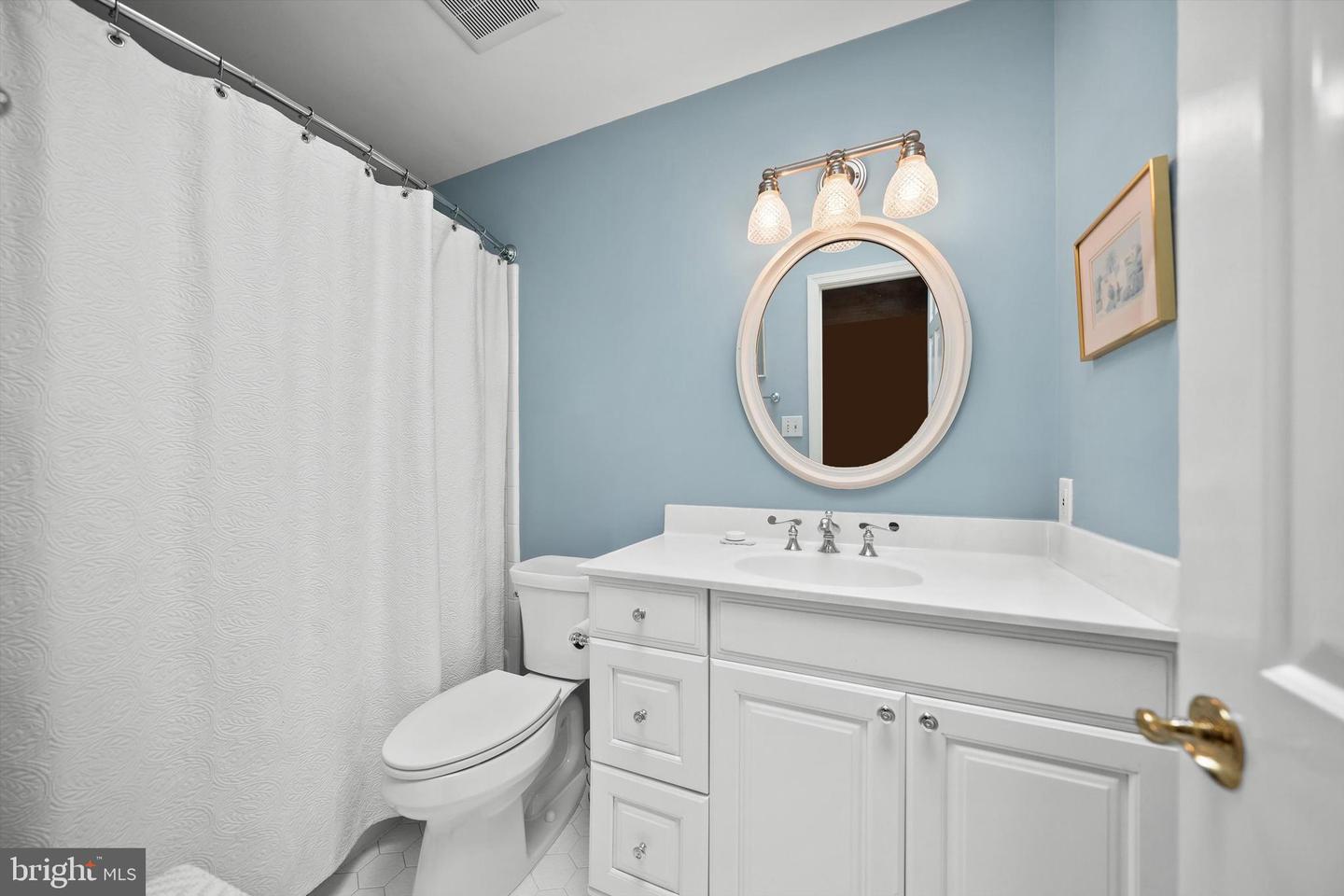 7707 CROSSOVER DR, MCLEAN, Virginia 22102, 5 Bedrooms Bedrooms, ,3 BathroomsBathrooms,Residential,For sale,7707 CROSSOVER DR,VAFX2237870 MLS # VAFX2237870