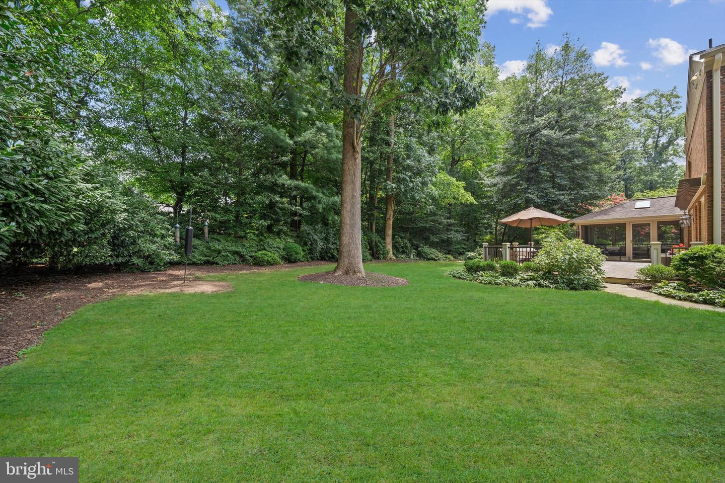 7707 CROSSOVER DR, MCLEAN, Virginia 22102, 5 Bedrooms Bedrooms, ,3 BathroomsBathrooms,Residential,For sale,7707 CROSSOVER DR,VAFX2237870 MLS # VAFX2237870
