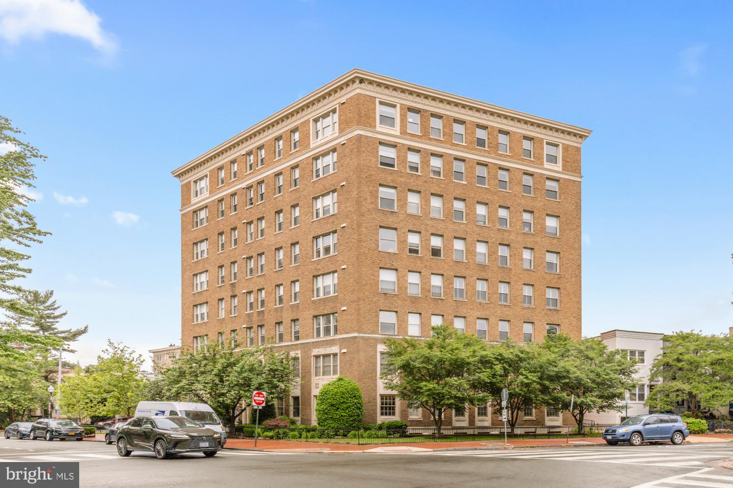 1621 T ST NW #T2, WASHINGTON, District Of Columbia 20009, 2 Bedrooms Bedrooms, ,2 BathroomsBathrooms,Residential,For sale,1621 T ST NW #T2,DCDC2200444 MLS # DCDC2200444