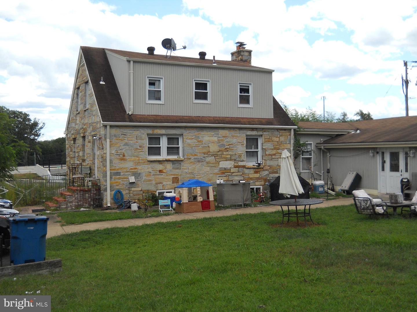 3424 JERMANTOWN RD, FAIRFAX, Virginia 22030, 4 Bedrooms Bedrooms, ,4 BathroomsBathrooms,Residential,For sale,3424 JERMANTOWN RD,VAFX2252760 MLS # VAFX2252760
