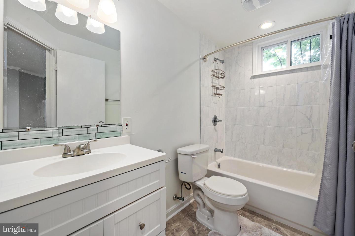 12170 SPRINGWOODS DR, WOODBRIDGE, Virginia 22192, 3 Bedrooms Bedrooms, ,2 BathroomsBathrooms,Residential,For sale,12170 SPRINGWOODS DR,VAPW2098470 MLS # VAPW2098470