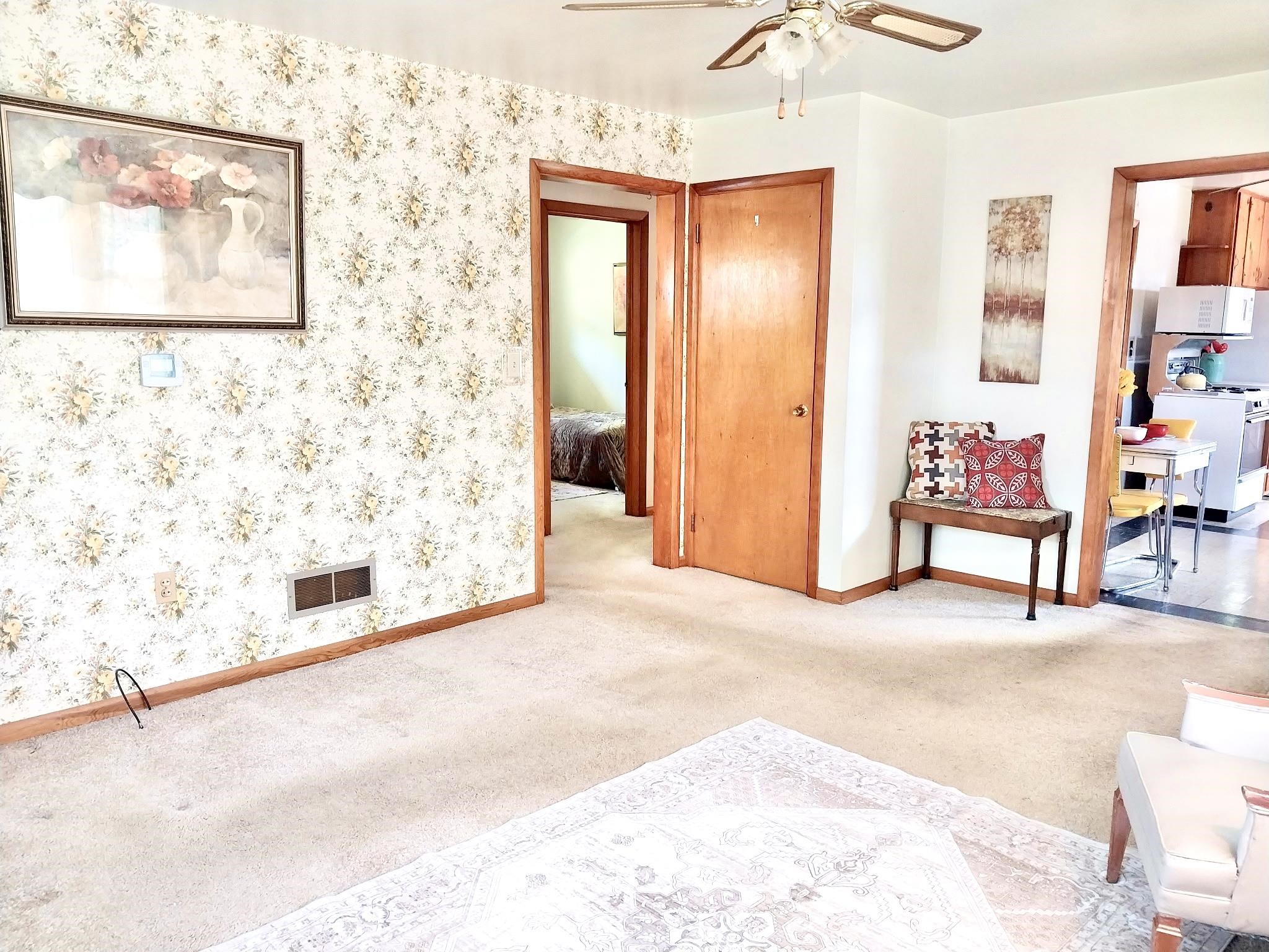 624 S MAGNOLIA DR, WAYNESBORO, Virginia 22980, 3 Bedrooms Bedrooms, ,1 BathroomBathrooms,Residential,624 S MAGNOLIA DR,668557 MLS # 668557