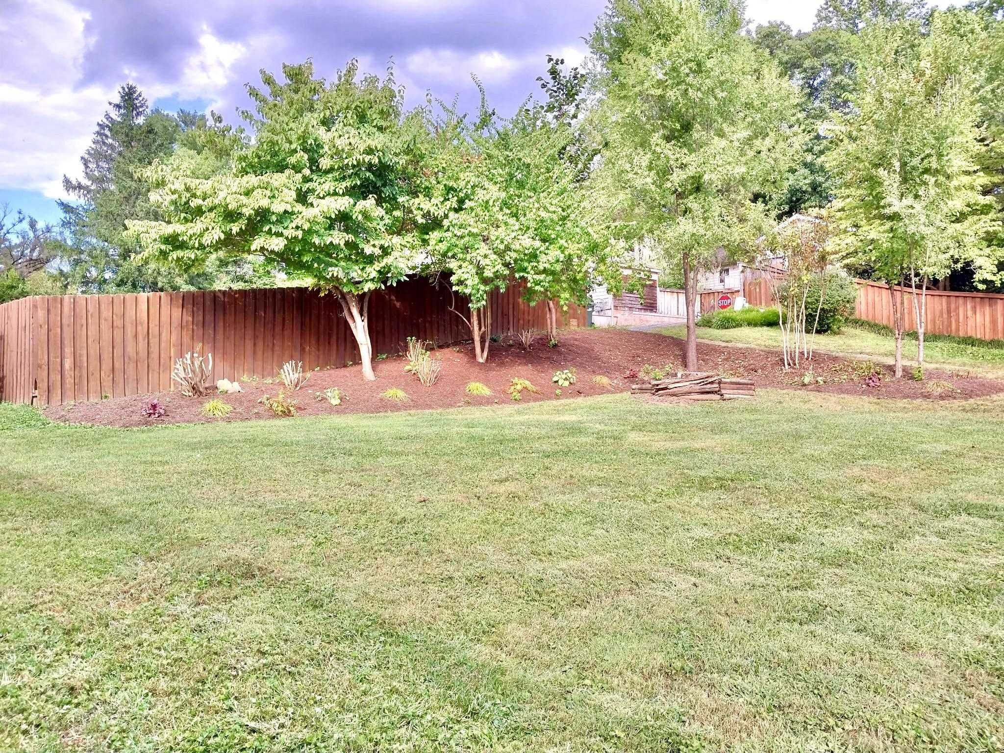 624 S MAGNOLIA DR, WAYNESBORO, Virginia 22980, 3 Bedrooms Bedrooms, ,1 BathroomBathrooms,Residential,624 S MAGNOLIA DR,668557 MLS # 668557