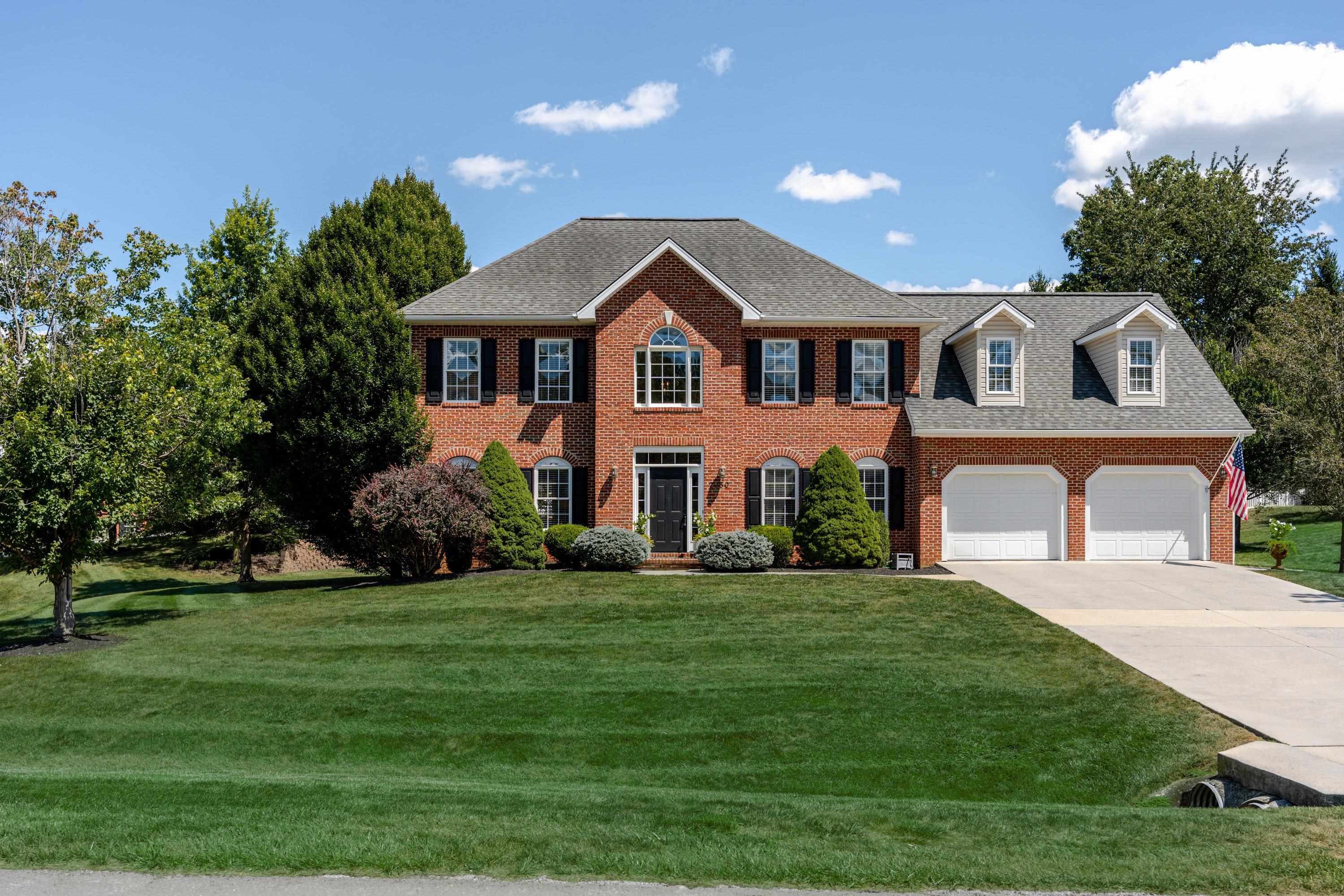 2950 BROOKSHIRE DR, ROCKINGHAM, Virginia 22801, 4 Bedrooms Bedrooms, ,2 BathroomsBathrooms,Residential,2950 BROOKSHIRE DR,668558 MLS # 668558