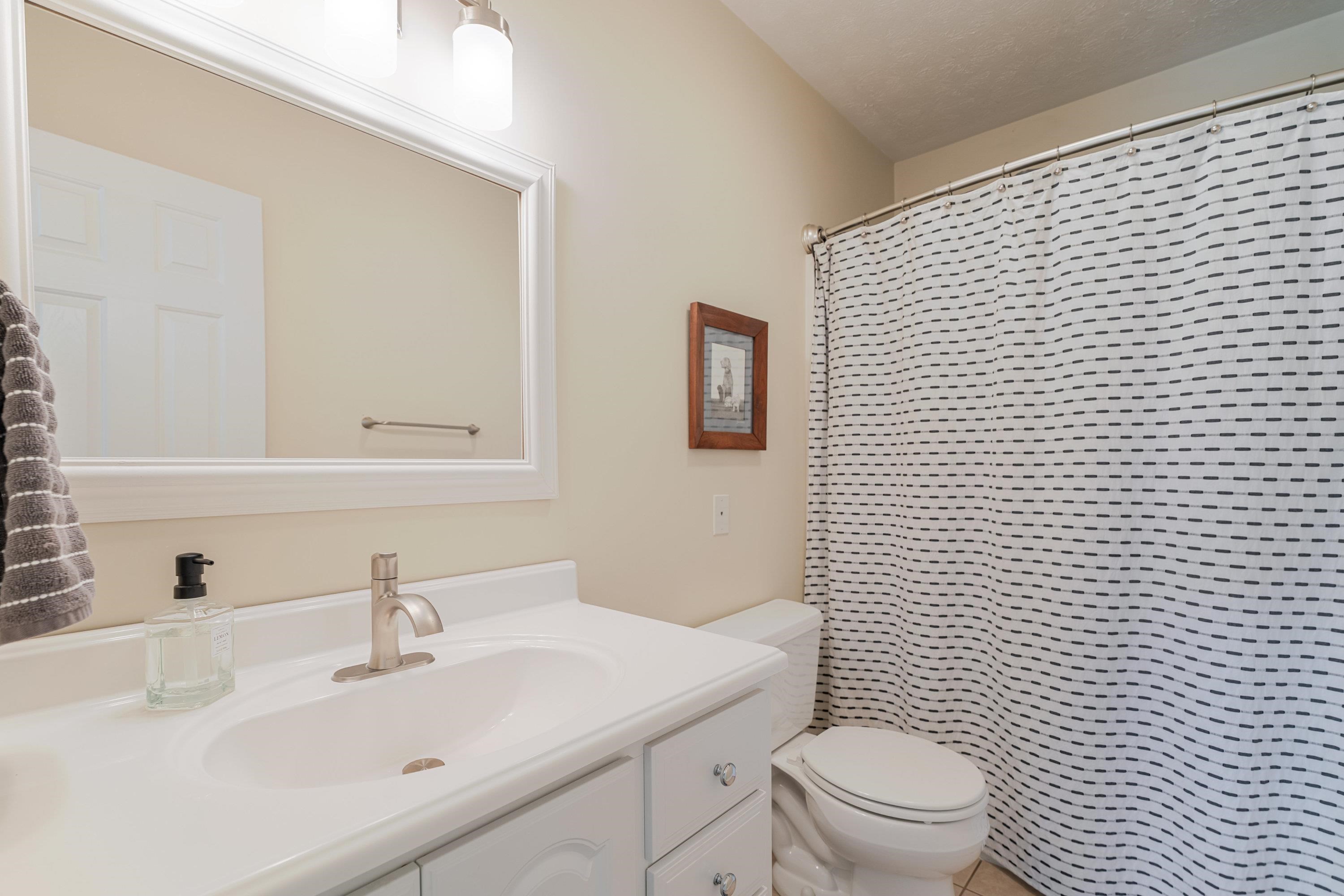 2950 BROOKSHIRE DR, ROCKINGHAM, Virginia 22801, 4 Bedrooms Bedrooms, ,2 BathroomsBathrooms,Residential,2950 BROOKSHIRE DR,668558 MLS # 668558