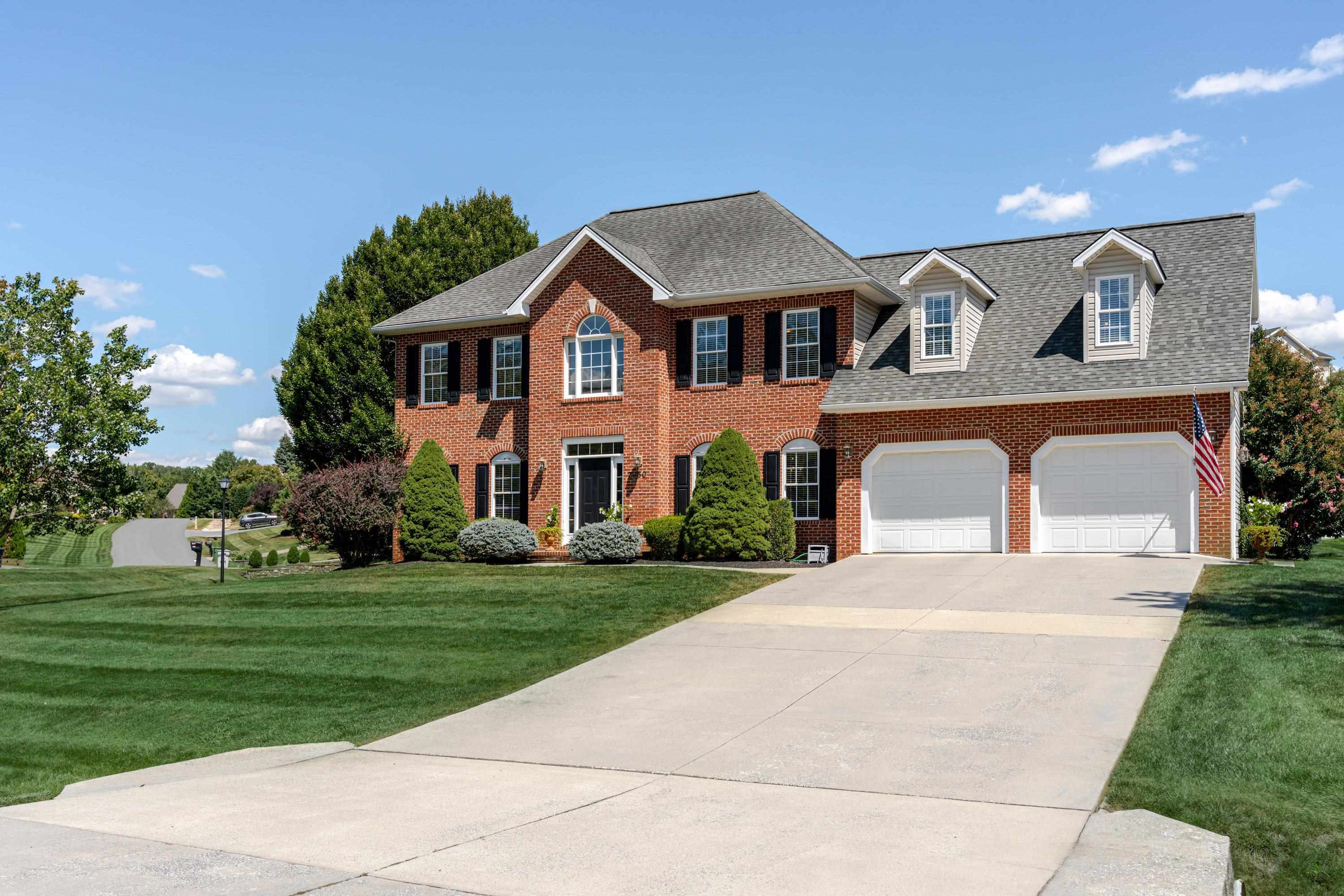 2950 BROOKSHIRE DR, ROCKINGHAM, Virginia 22801, 4 Bedrooms Bedrooms, ,2 BathroomsBathrooms,Residential,2950 BROOKSHIRE DR,668558 MLS # 668558