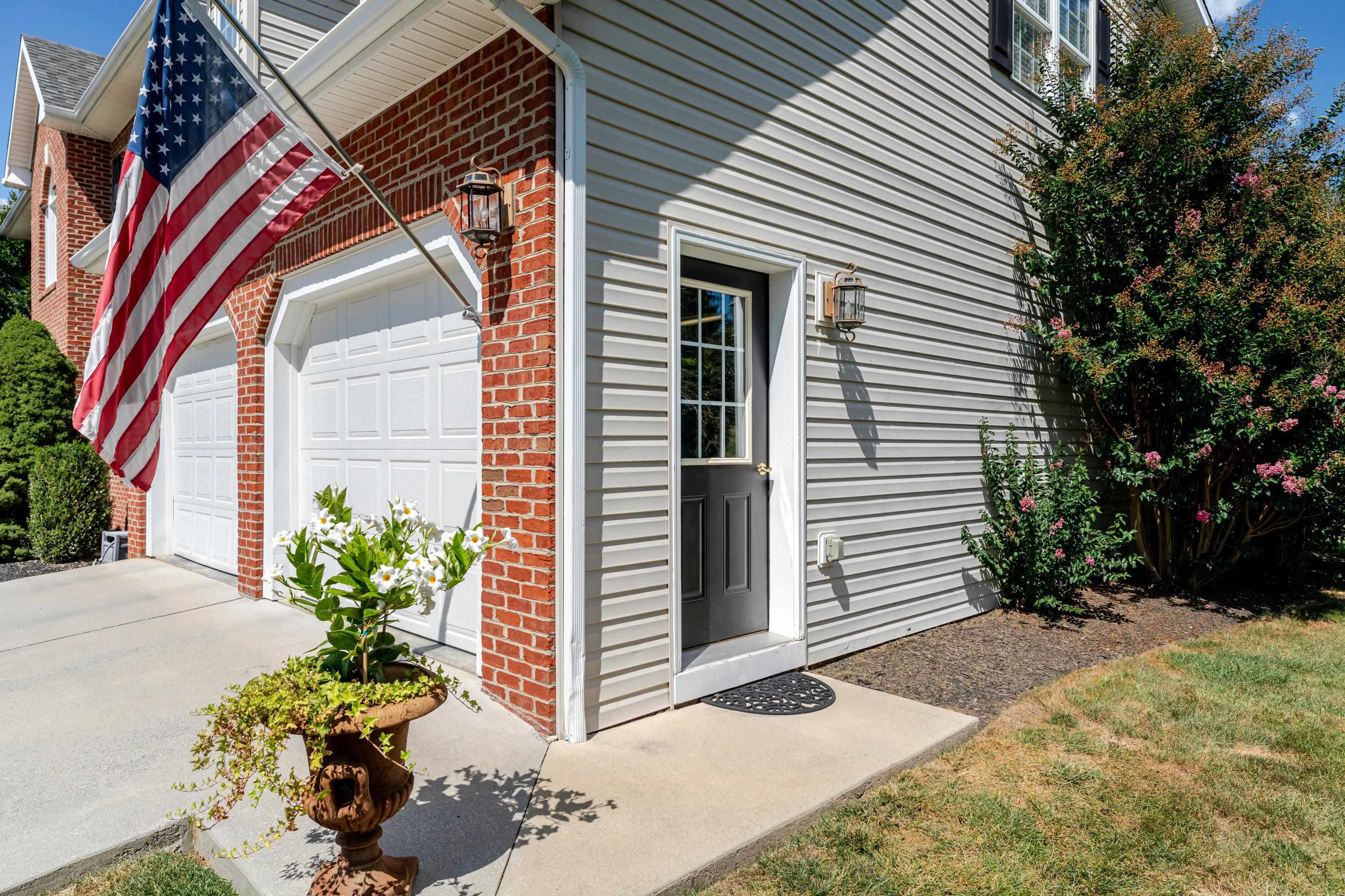 2950 BROOKSHIRE DR, ROCKINGHAM, Virginia 22801, 4 Bedrooms Bedrooms, ,2 BathroomsBathrooms,Residential,2950 BROOKSHIRE DR,668558 MLS # 668558