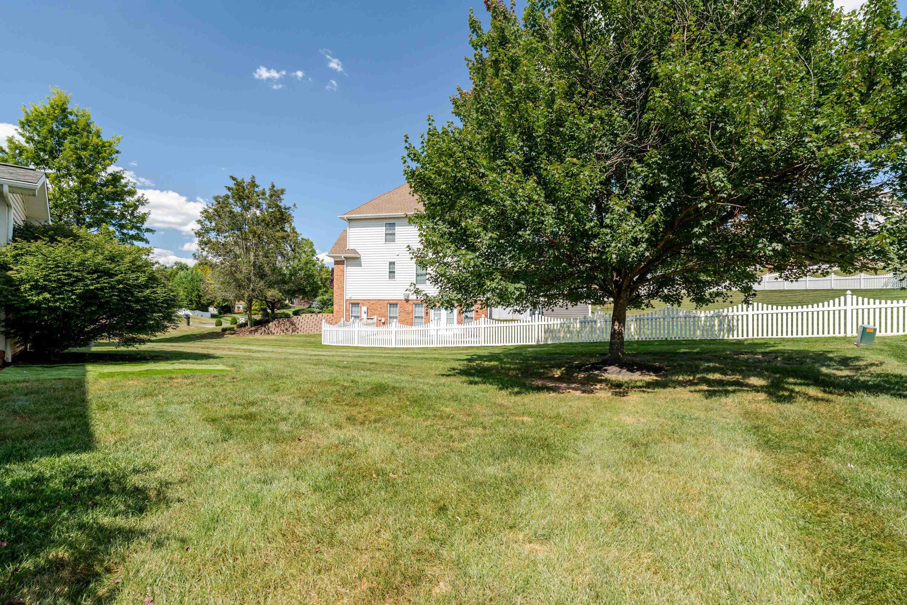 2950 BROOKSHIRE DR, ROCKINGHAM, Virginia 22801, 4 Bedrooms Bedrooms, ,2 BathroomsBathrooms,Residential,2950 BROOKSHIRE DR,668558 MLS # 668558