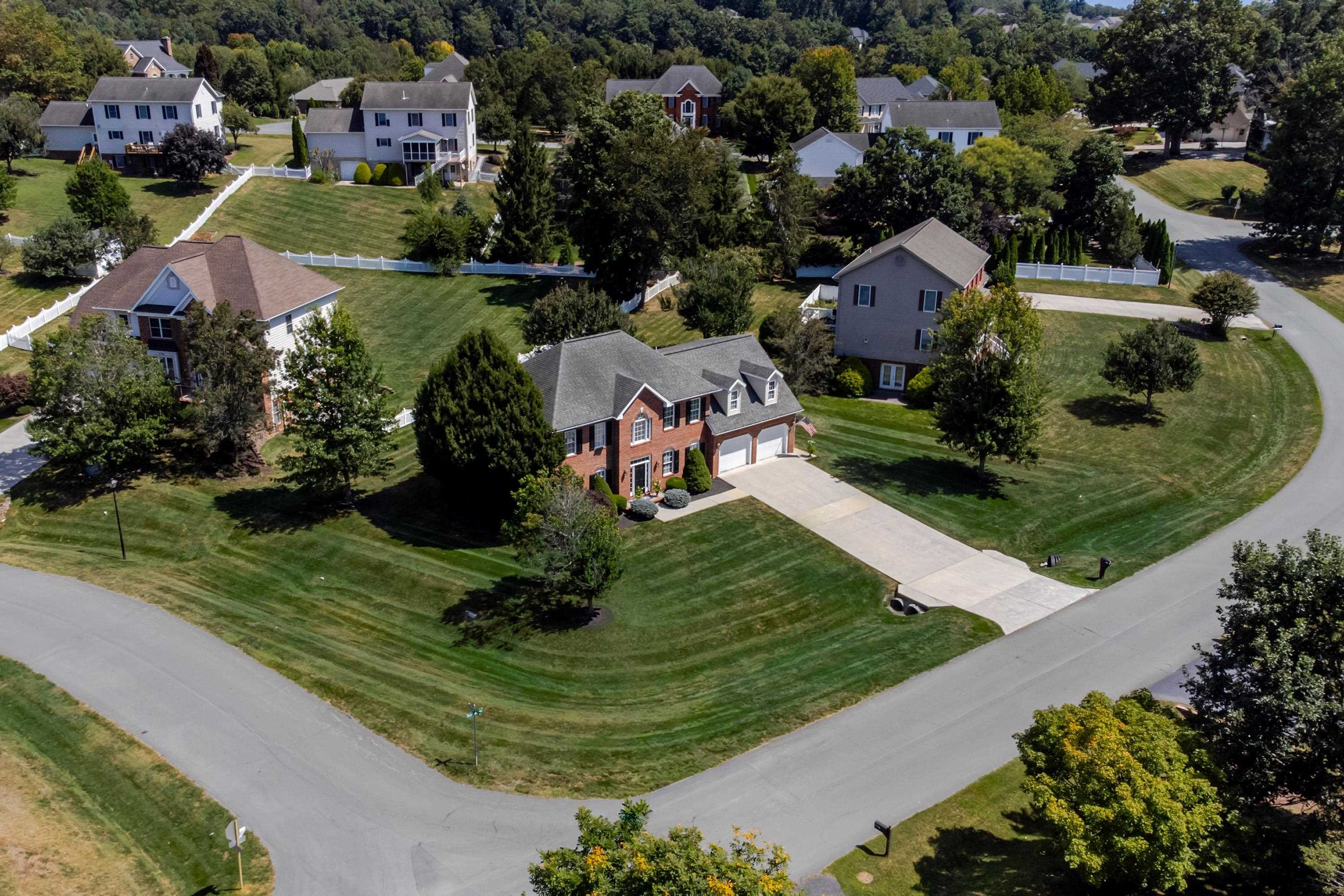 2950 BROOKSHIRE DR, ROCKINGHAM, Virginia 22801, 4 Bedrooms Bedrooms, ,2 BathroomsBathrooms,Residential,2950 BROOKSHIRE DR,668558 MLS # 668558