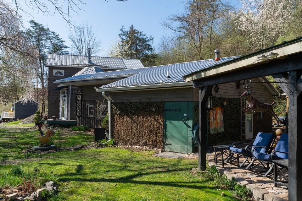 2665 DEERFIELD VALLEY RD, DEERFIELD, Virginia 24432, 2 Bedrooms Bedrooms, ,2 BathroomsBathrooms,Residential,2665 DEERFIELD VALLEY RD,668562 MLS # 668562