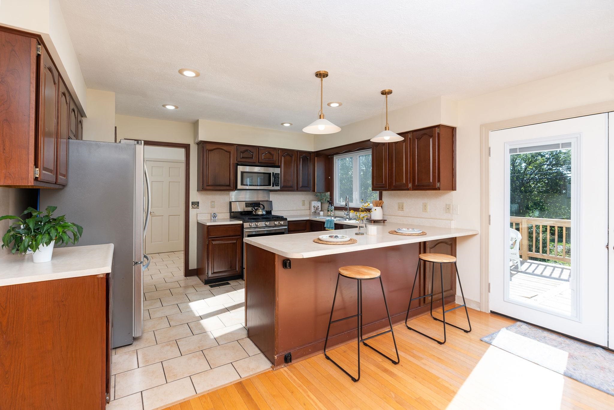 814 LAMMERMOOR DR, STAUNTON, Virginia 24401, 5 Bedrooms Bedrooms, ,3 BathroomsBathrooms,Residential,814 LAMMERMOOR DR,668566 MLS # 668566
