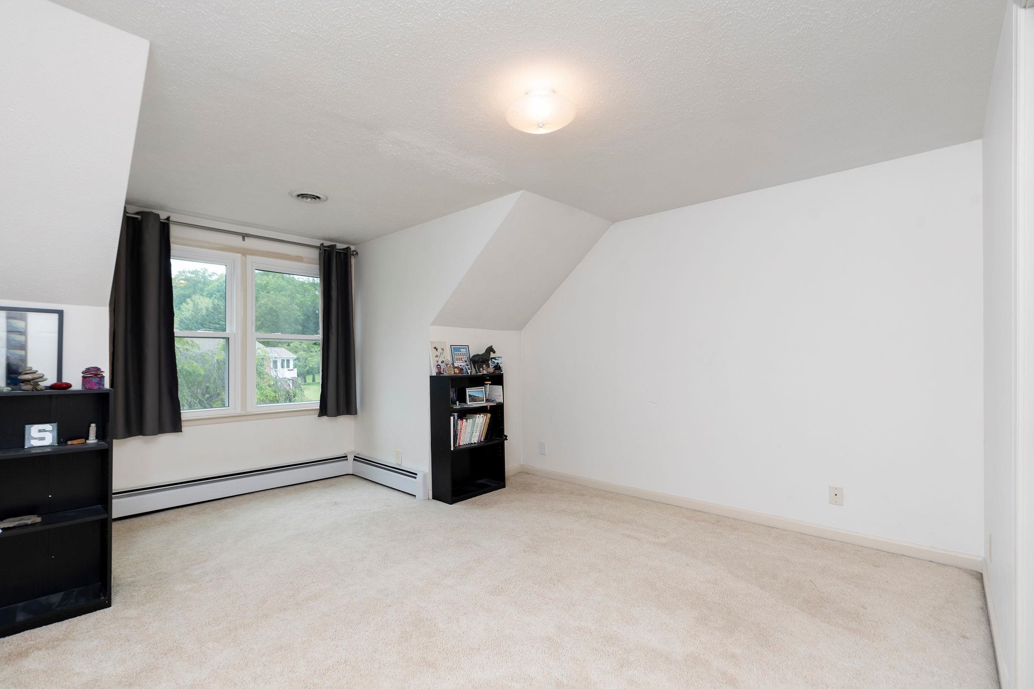 814 LAMMERMOOR DR, STAUNTON, Virginia 24401, 5 Bedrooms Bedrooms, ,3 BathroomsBathrooms,Residential,814 LAMMERMOOR DR,668566 MLS # 668566