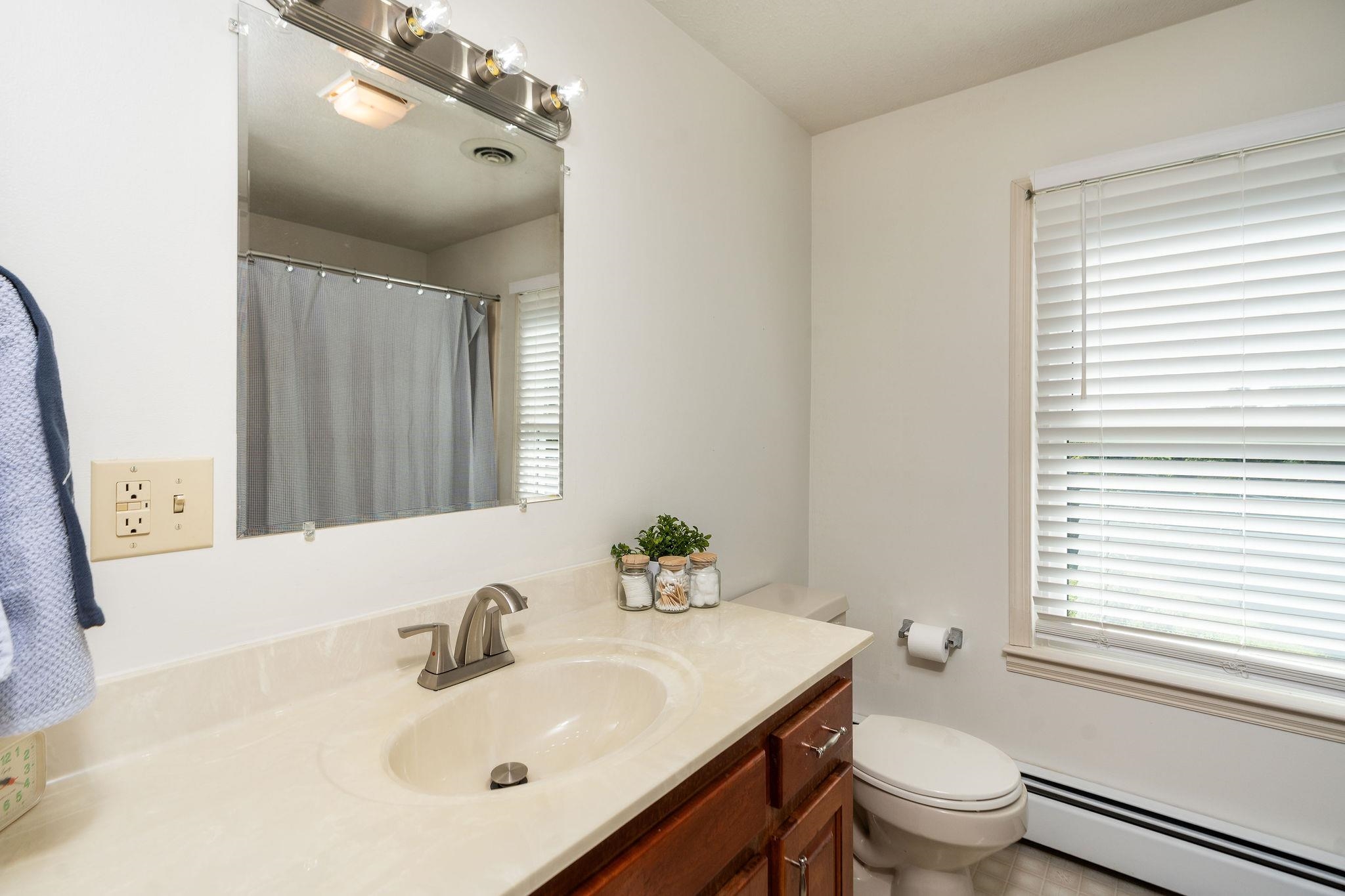 814 LAMMERMOOR DR, STAUNTON, Virginia 24401, 5 Bedrooms Bedrooms, ,3 BathroomsBathrooms,Residential,814 LAMMERMOOR DR,668566 MLS # 668566