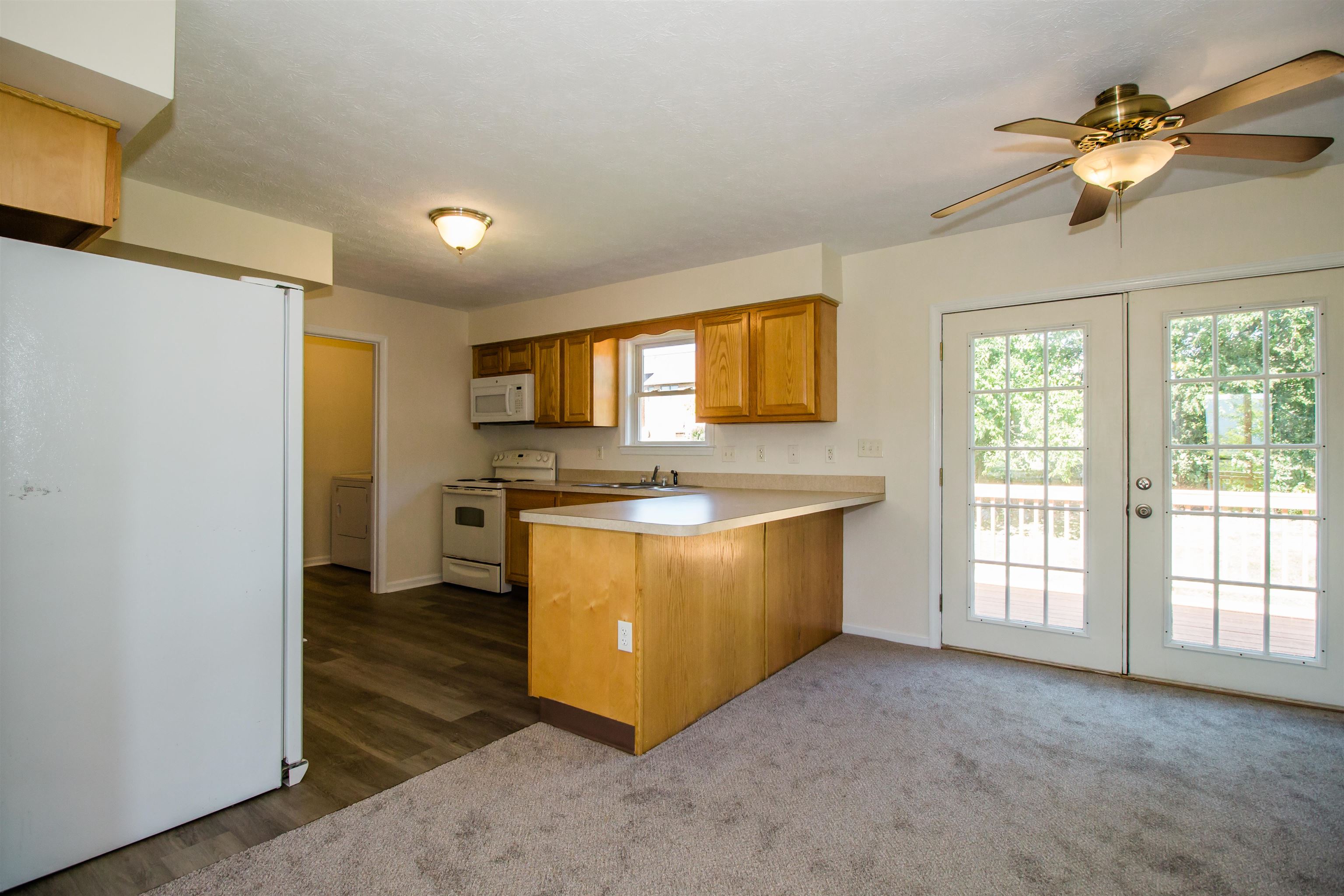 439 N SUMMIT AVE, WOODSTOCK, Virginia 22664, 3 Bedrooms Bedrooms, ,2 BathroomsBathrooms,Residential,439 N SUMMIT AVE,668579 MLS # 668579