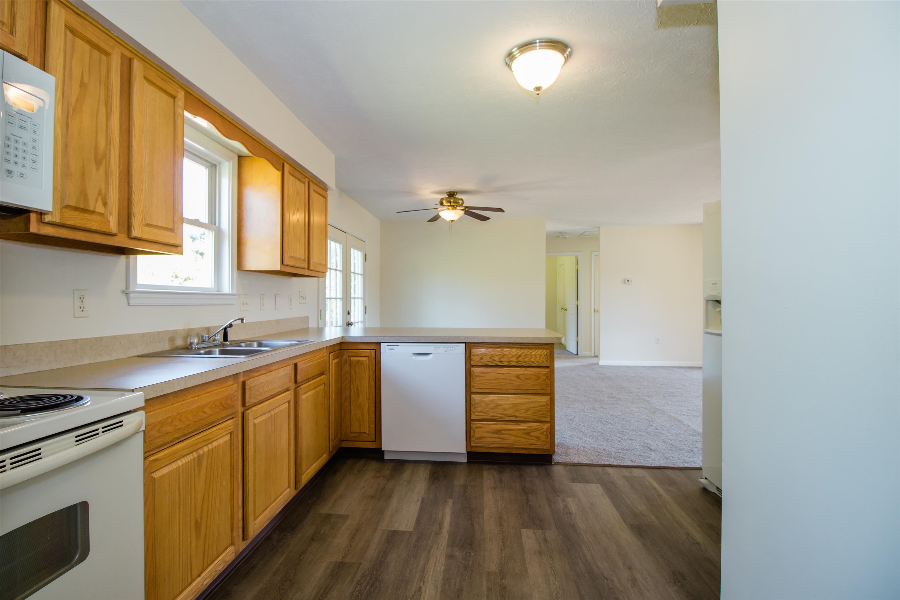 439 N SUMMIT AVE, WOODSTOCK, Virginia 22664, 3 Bedrooms Bedrooms, ,2 BathroomsBathrooms,Residential,439 N SUMMIT AVE,668579 MLS # 668579