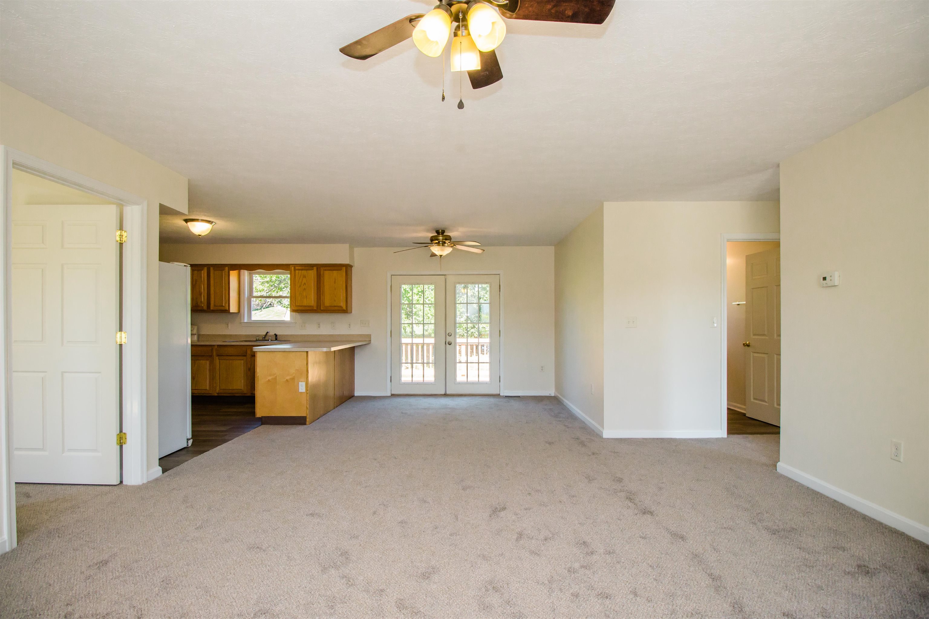 439 N SUMMIT AVE, WOODSTOCK, Virginia 22664, 3 Bedrooms Bedrooms, ,2 BathroomsBathrooms,Residential,439 N SUMMIT AVE,668579 MLS # 668579