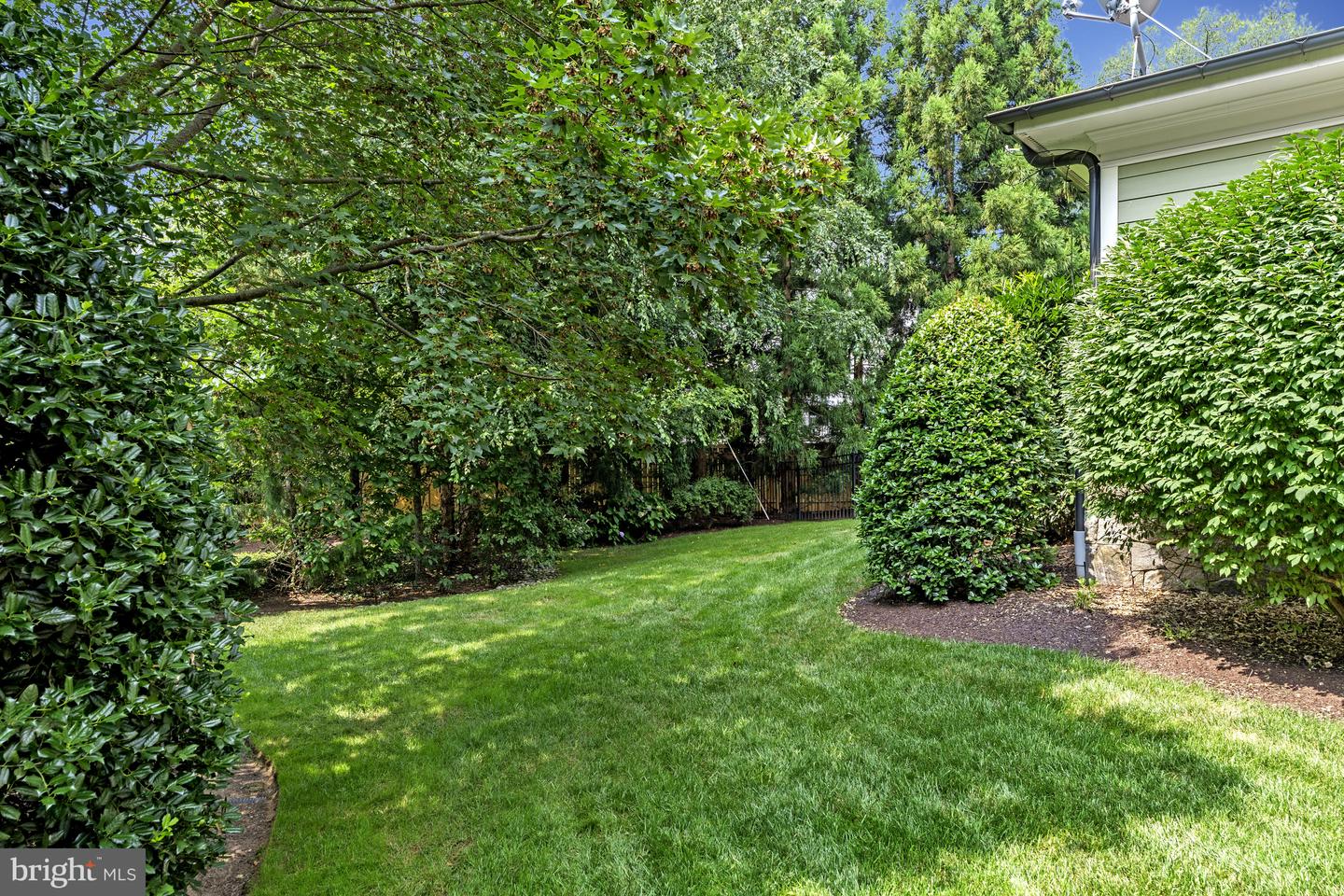 6031 CORLAND CT, MCLEAN, Virginia 22101, 5 Bedrooms Bedrooms, 11 Rooms Rooms,5 BathroomsBathrooms,Residential,For sale,6031 CORLAND CT,VAFX2258604 MLS # VAFX2258604