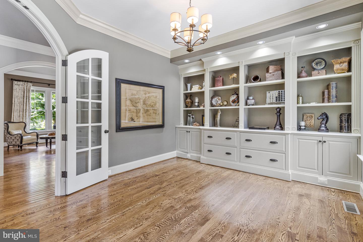 6031 CORLAND CT, MCLEAN, Virginia 22101, 5 Bedrooms Bedrooms, 11 Rooms Rooms,5 BathroomsBathrooms,Residential,For sale,6031 CORLAND CT,VAFX2258604 MLS # VAFX2258604