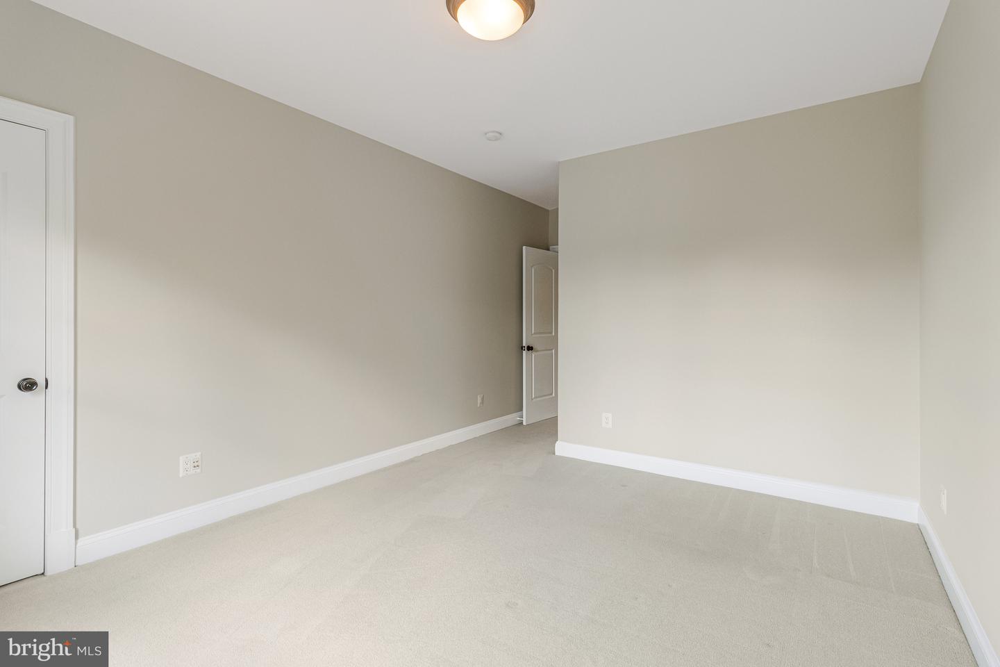 6031 CORLAND CT, MCLEAN, Virginia 22101, 5 Bedrooms Bedrooms, 11 Rooms Rooms,5 BathroomsBathrooms,Residential,For sale,6031 CORLAND CT,VAFX2258604 MLS # VAFX2258604
