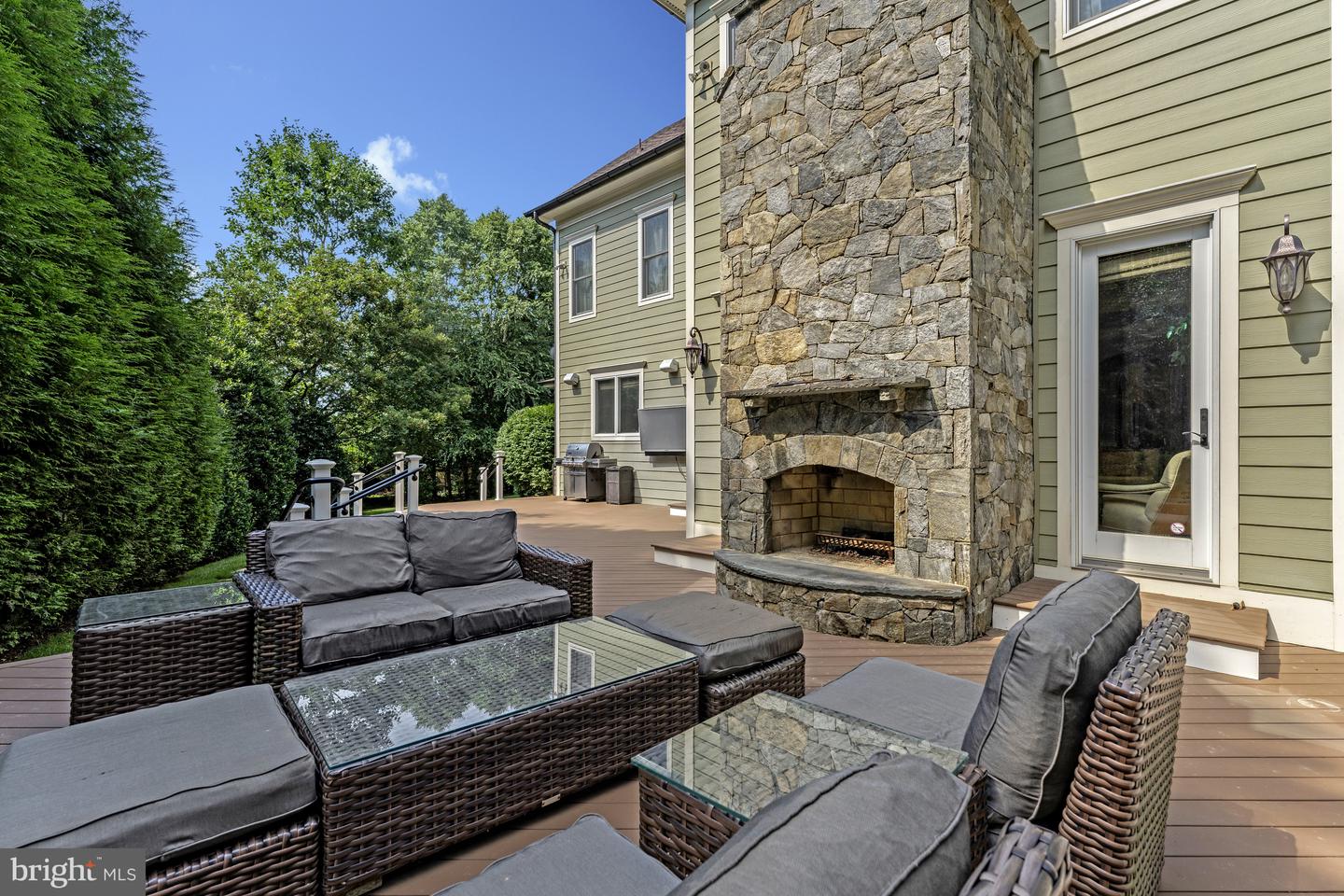 6031 CORLAND CT, MCLEAN, Virginia 22101, 5 Bedrooms Bedrooms, 11 Rooms Rooms,5 BathroomsBathrooms,Residential,For sale,6031 CORLAND CT,VAFX2258604 MLS # VAFX2258604