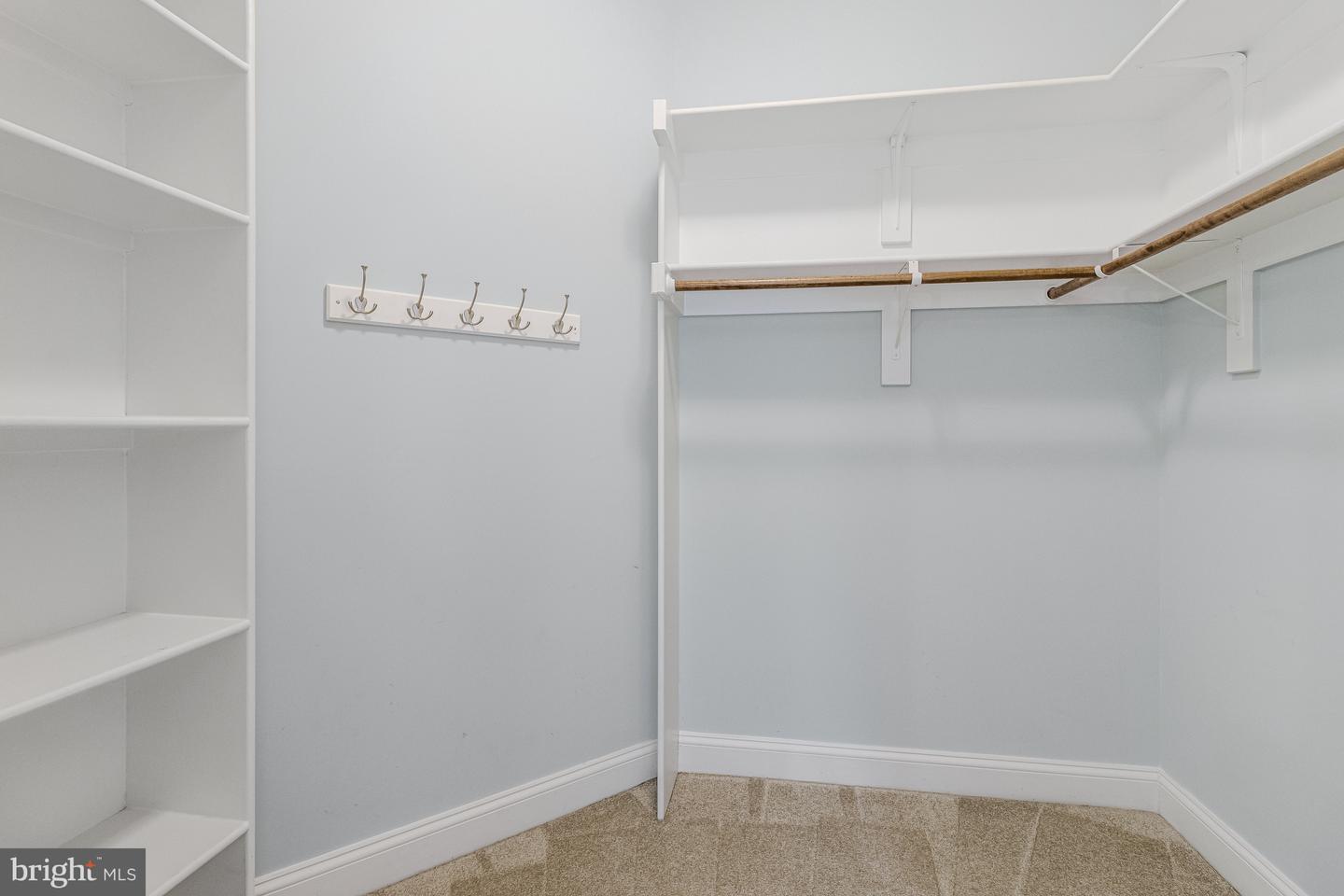 6031 CORLAND CT, MCLEAN, Virginia 22101, 5 Bedrooms Bedrooms, 11 Rooms Rooms,5 BathroomsBathrooms,Residential,For sale,6031 CORLAND CT,VAFX2258604 MLS # VAFX2258604