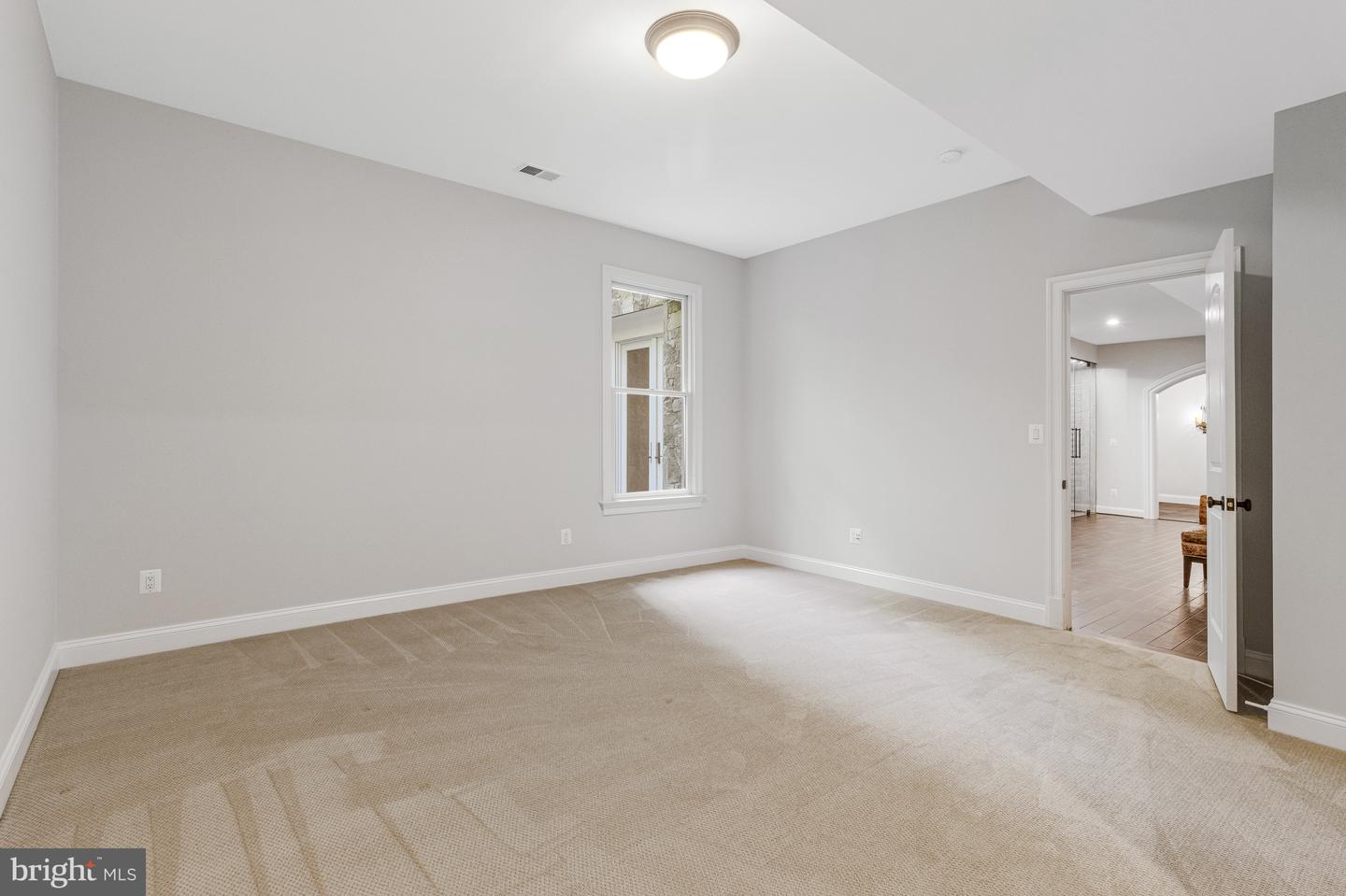 6031 CORLAND CT, MCLEAN, Virginia 22101, 5 Bedrooms Bedrooms, 11 Rooms Rooms,5 BathroomsBathrooms,Residential,For sale,6031 CORLAND CT,VAFX2258604 MLS # VAFX2258604