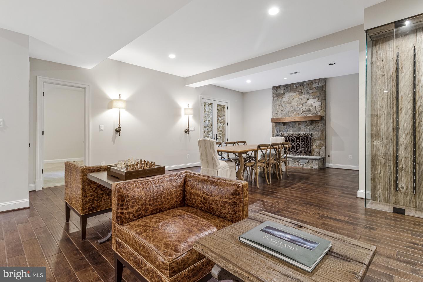 6031 CORLAND CT, MCLEAN, Virginia 22101, 5 Bedrooms Bedrooms, 11 Rooms Rooms,5 BathroomsBathrooms,Residential,For sale,6031 CORLAND CT,VAFX2258604 MLS # VAFX2258604