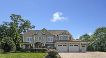 6031 CORLAND CT, MCLEAN, Virginia 22101, 5 Bedrooms Bedrooms, 11 Rooms Rooms,5 BathroomsBathrooms,Residential,For sale,6031 CORLAND CT,VAFX2258604 MLS # VAFX2258604