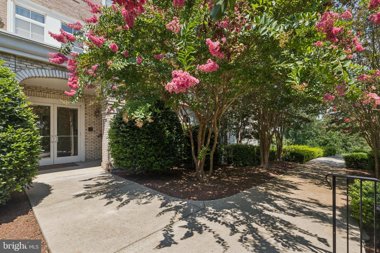 820 BELMONT BAY DR #103, WOODBRIDGE, Virginia 22191, 1 Bedroom Bedrooms, 9 Rooms Rooms,1 BathroomBathrooms,Residential,For sale,820 BELMONT BAY DR #103,VAPW2101048 MLS # VAPW2101048