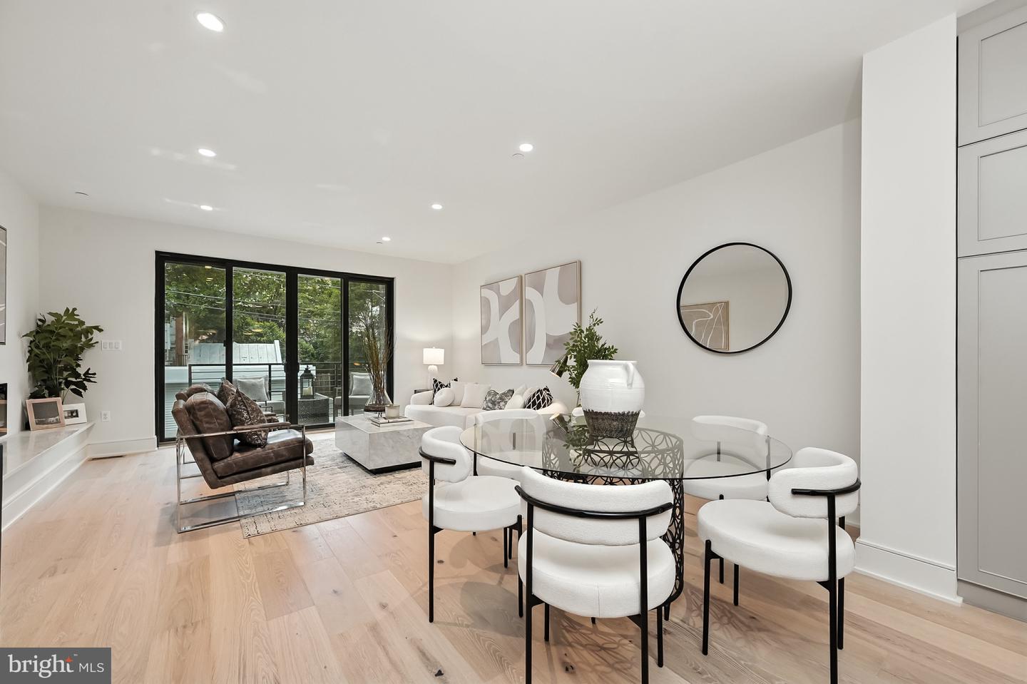 3622 S ST NW, WASHINGTON, District Of Columbia 20007, 5 Bedrooms Bedrooms, ,5 BathroomsBathrooms,Residential,For sale,3622 S ST NW,DCDC2214292 MLS # DCDC2214292