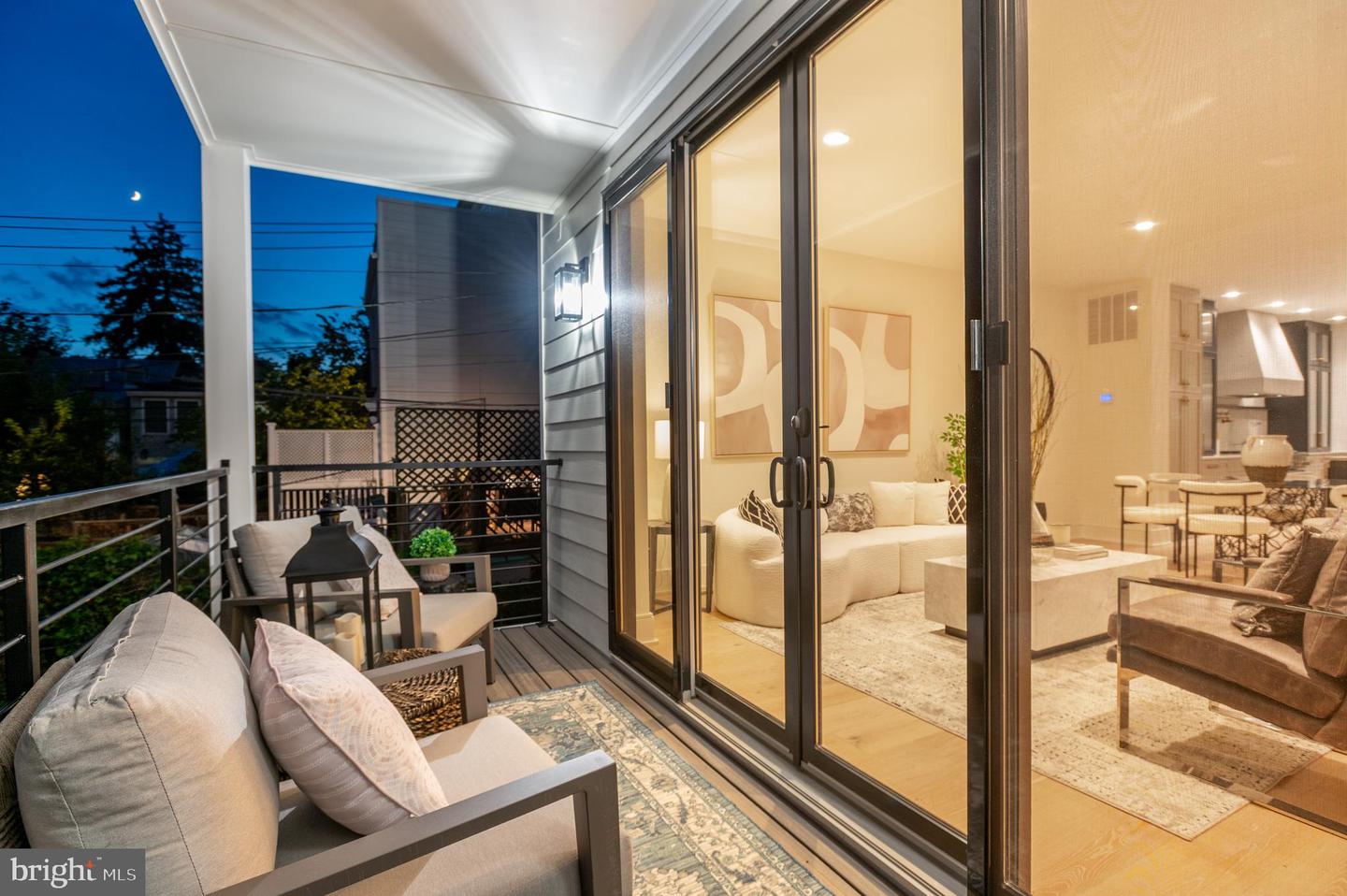 3622 S ST NW, WASHINGTON, District Of Columbia 20007, 5 Bedrooms Bedrooms, ,5 BathroomsBathrooms,Residential,For sale,3622 S ST NW,DCDC2214292 MLS # DCDC2214292