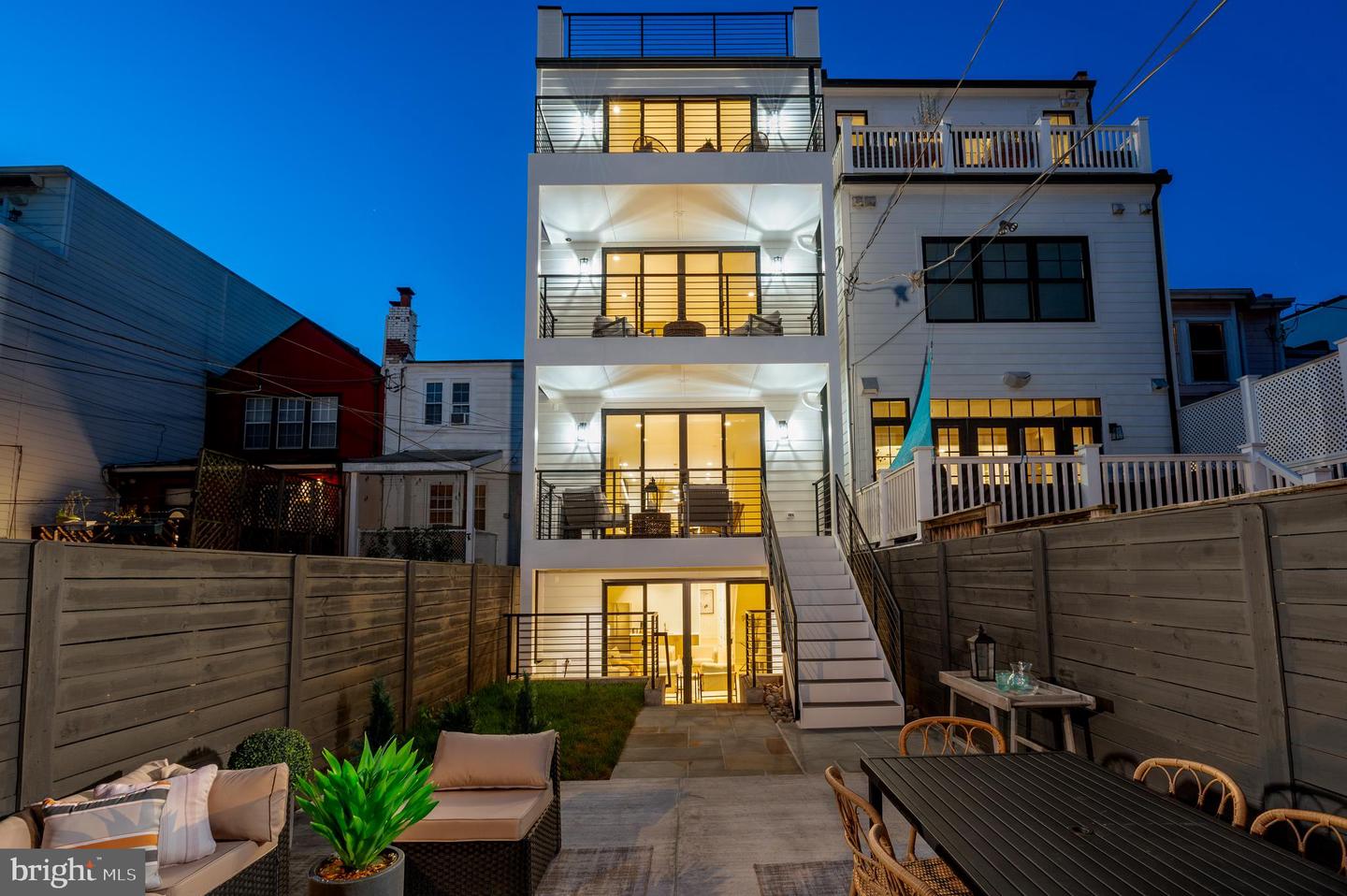 3622 S ST NW, WASHINGTON, District Of Columbia 20007, 5 Bedrooms Bedrooms, ,5 BathroomsBathrooms,Residential,For sale,3622 S ST NW,DCDC2214292 MLS # DCDC2214292