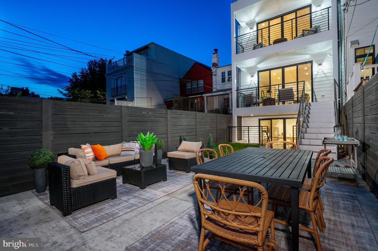 3622 S ST NW, WASHINGTON, District Of Columbia 20007, 5 Bedrooms Bedrooms, ,5 BathroomsBathrooms,Residential,For sale,3622 S ST NW,DCDC2214292 MLS # DCDC2214292