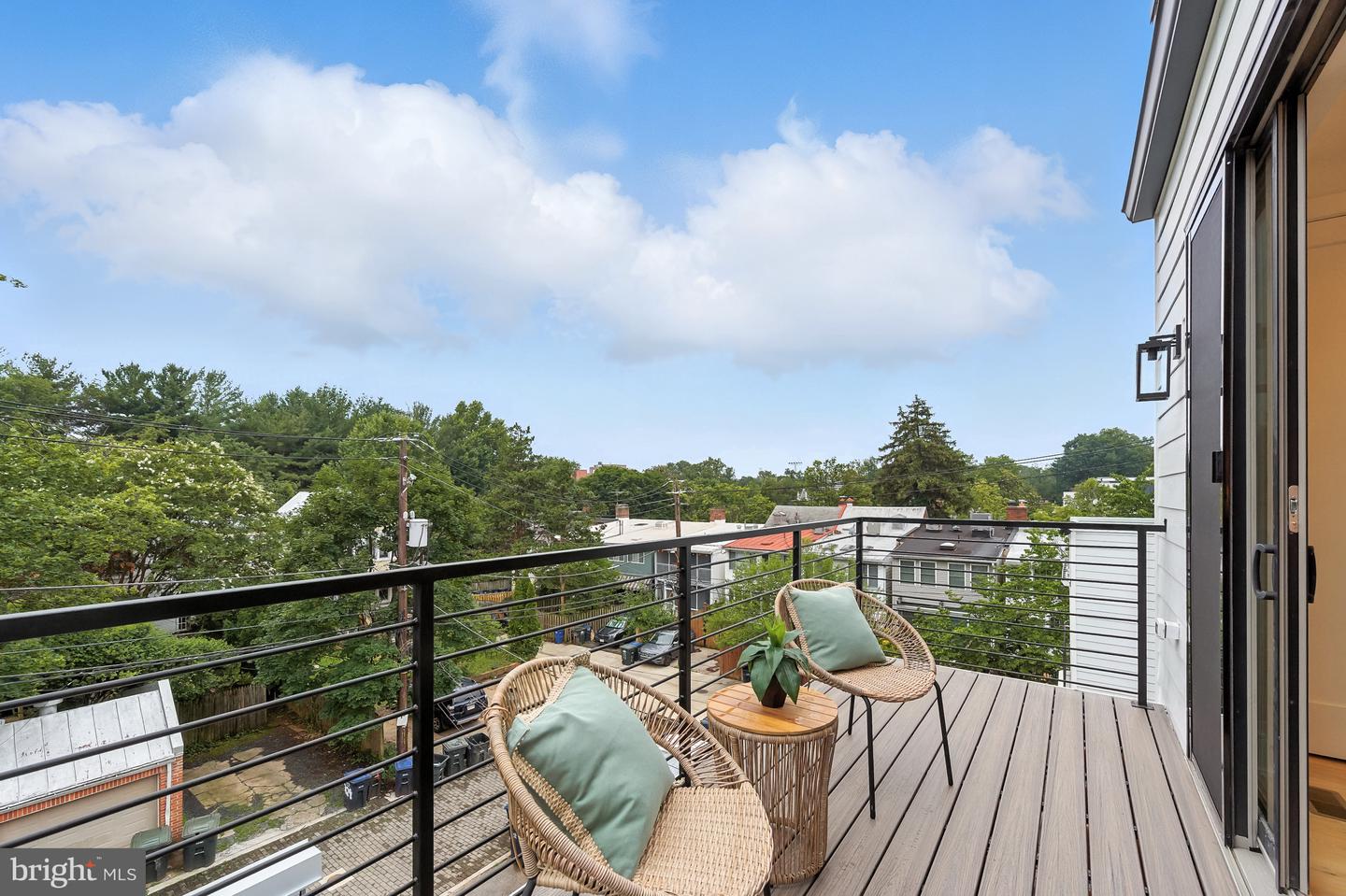 3622 S ST NW, WASHINGTON, District Of Columbia 20007, 5 Bedrooms Bedrooms, ,5 BathroomsBathrooms,Residential,For sale,3622 S ST NW,DCDC2214292 MLS # DCDC2214292