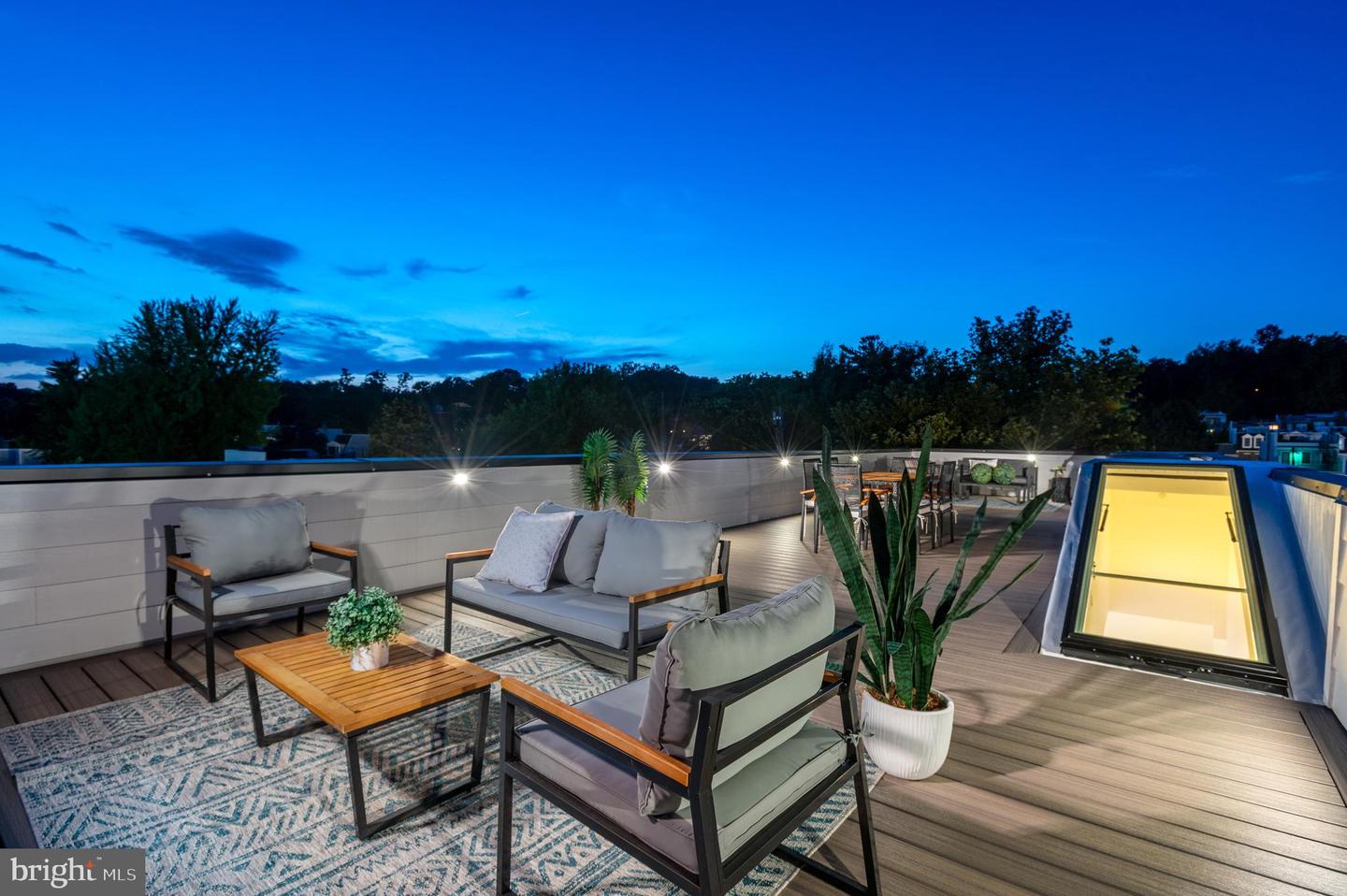 3622 S ST NW, WASHINGTON, District Of Columbia 20007, 5 Bedrooms Bedrooms, ,5 BathroomsBathrooms,Residential,For sale,3622 S ST NW,DCDC2214292 MLS # DCDC2214292