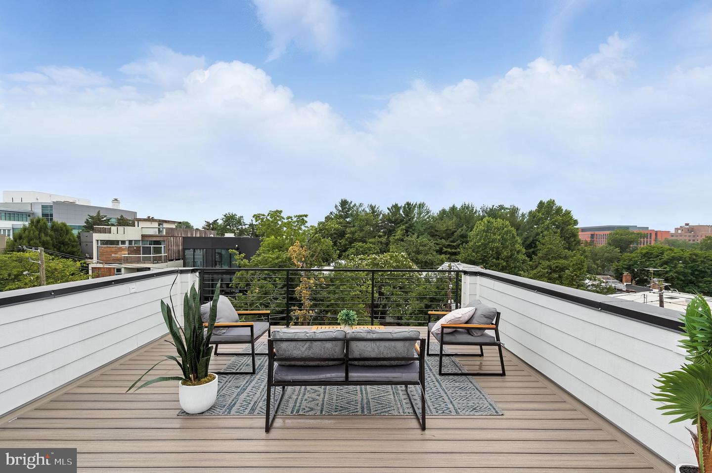 3622 S ST NW, WASHINGTON, District Of Columbia 20007, 5 Bedrooms Bedrooms, ,5 BathroomsBathrooms,Residential,For sale,3622 S ST NW,DCDC2214292 MLS # DCDC2214292