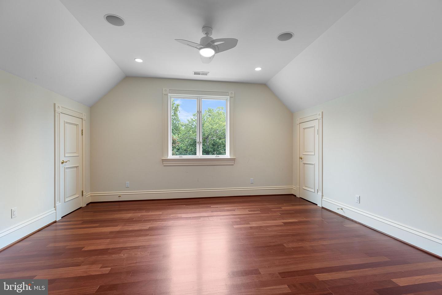 11195 GUNSTON, LORTON, Virginia 22079, 7 Bedrooms Bedrooms, ,7 BathroomsBathrooms,Residential,For sale,11195 GUNSTON,VAFX2260740 MLS # VAFX2260740