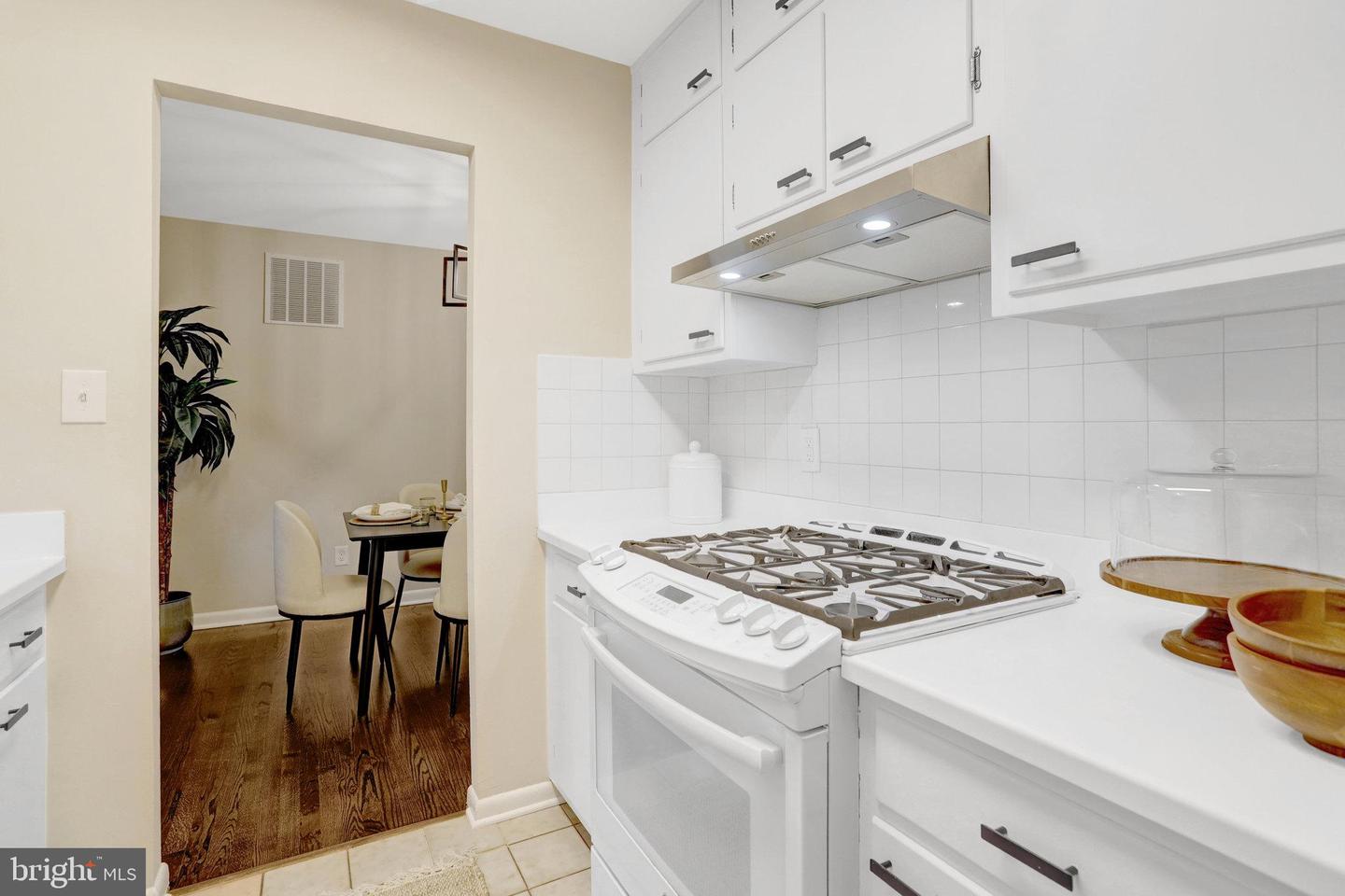 4206 16TH RD S, ARLINGTON, Virginia 22204, 4 Bedrooms Bedrooms, ,3 BathroomsBathrooms,Residential,For sale,4206 16TH RD S,VAAR2062228 MLS # VAAR2062228