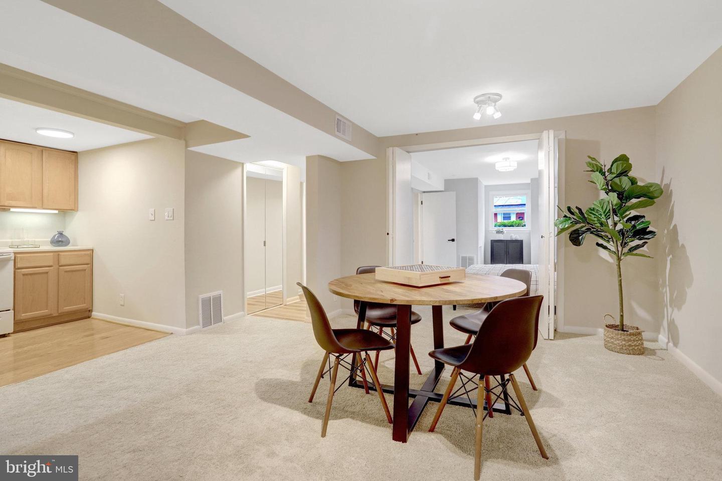4206 16TH RD S, ARLINGTON, Virginia 22204, 4 Bedrooms Bedrooms, ,3 BathroomsBathrooms,Residential,For sale,4206 16TH RD S,VAAR2062228 MLS # VAAR2062228