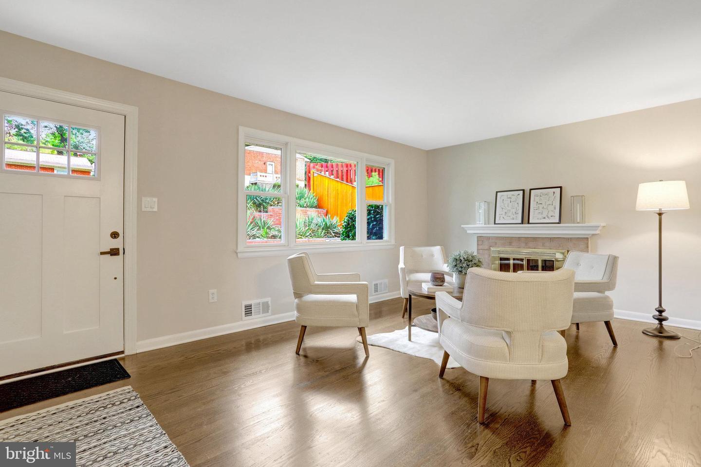 4206 16TH RD S, ARLINGTON, Virginia 22204, 4 Bedrooms Bedrooms, ,3 BathroomsBathrooms,Residential,For sale,4206 16TH RD S,VAAR2062228 MLS # VAAR2062228