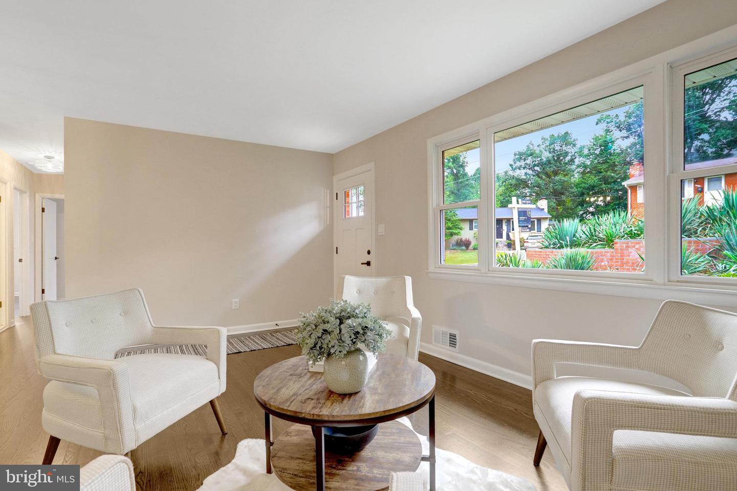 4206 16TH RD S, ARLINGTON, Virginia 22204, 4 Bedrooms Bedrooms, ,3 BathroomsBathrooms,Residential,For sale,4206 16TH RD S,VAAR2062228 MLS # VAAR2062228